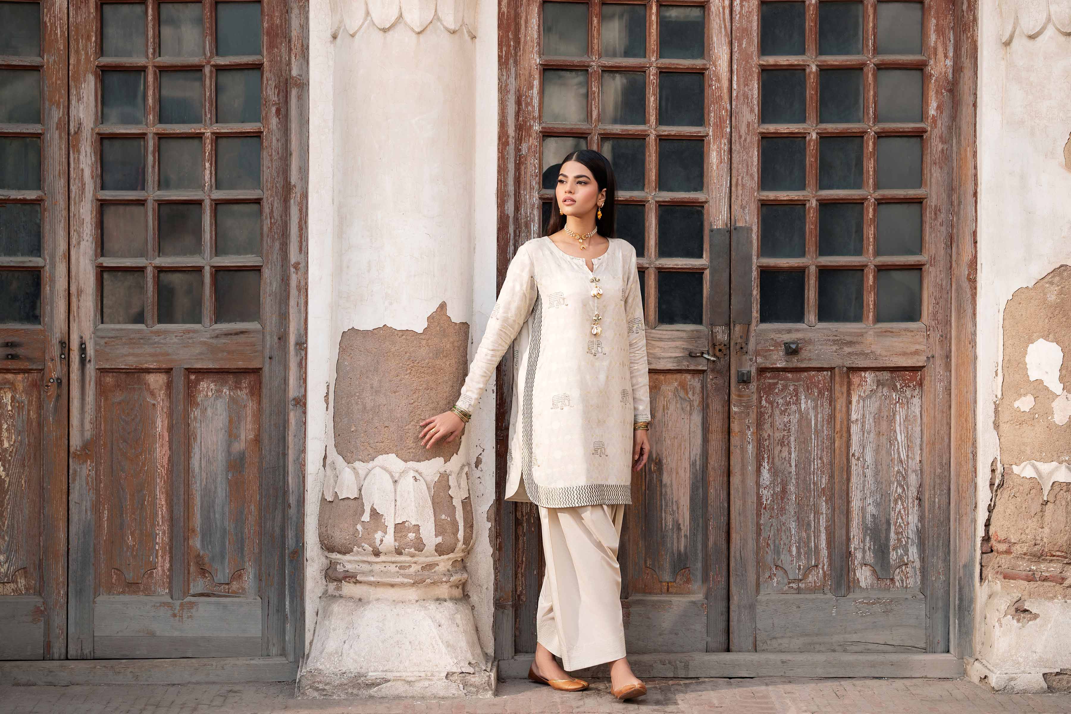 2 Piece - Printed Embroidered Suit - PFE25-25 - Image 8