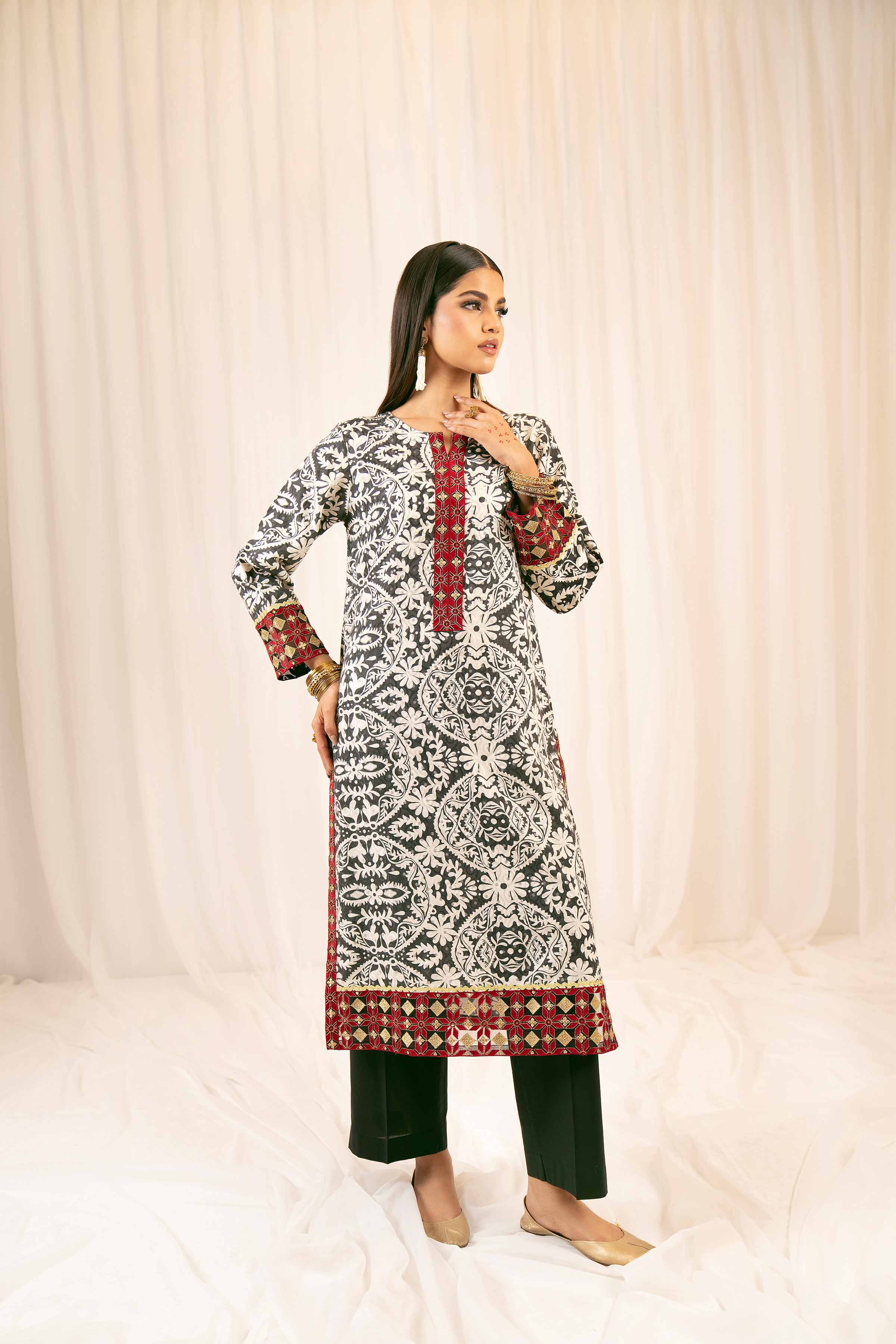2 Piece - Printed Embroidered Suit - PFE25-31 - Image 5