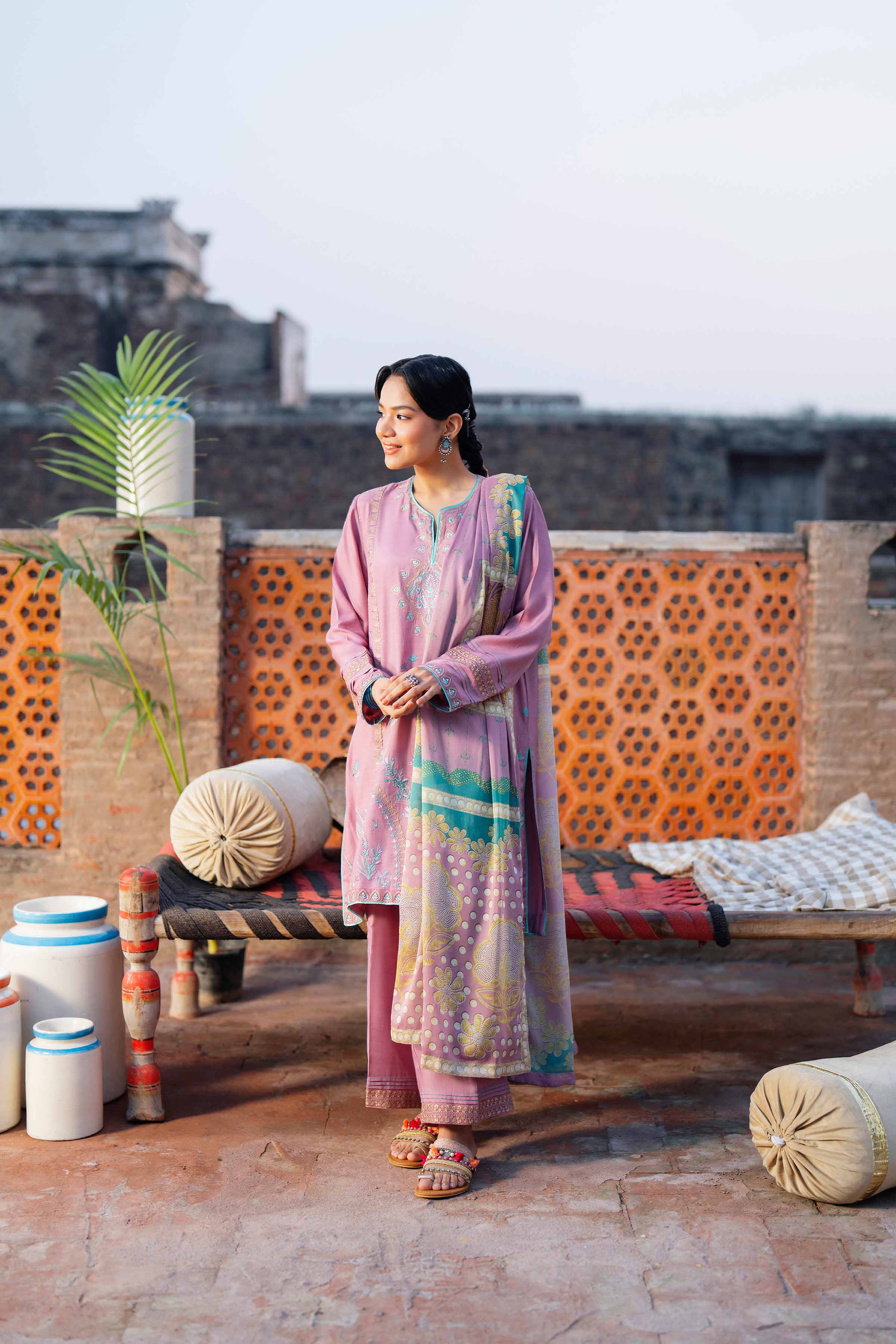 3 Piece - Embroidered Suit - PFE26-01 - Image 9