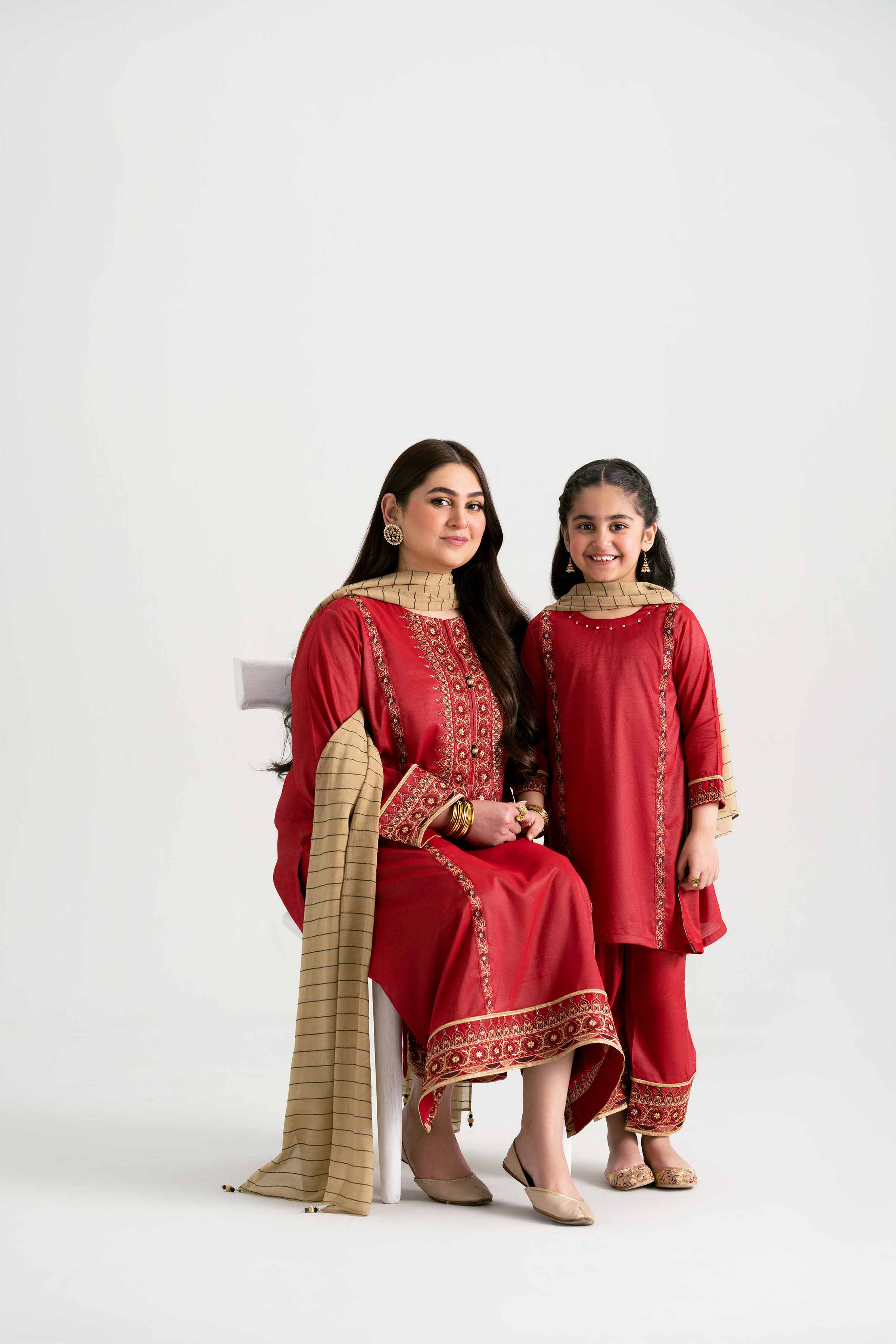 3 Piece - Embroidered Suit - PMD25-12 M - Image 11