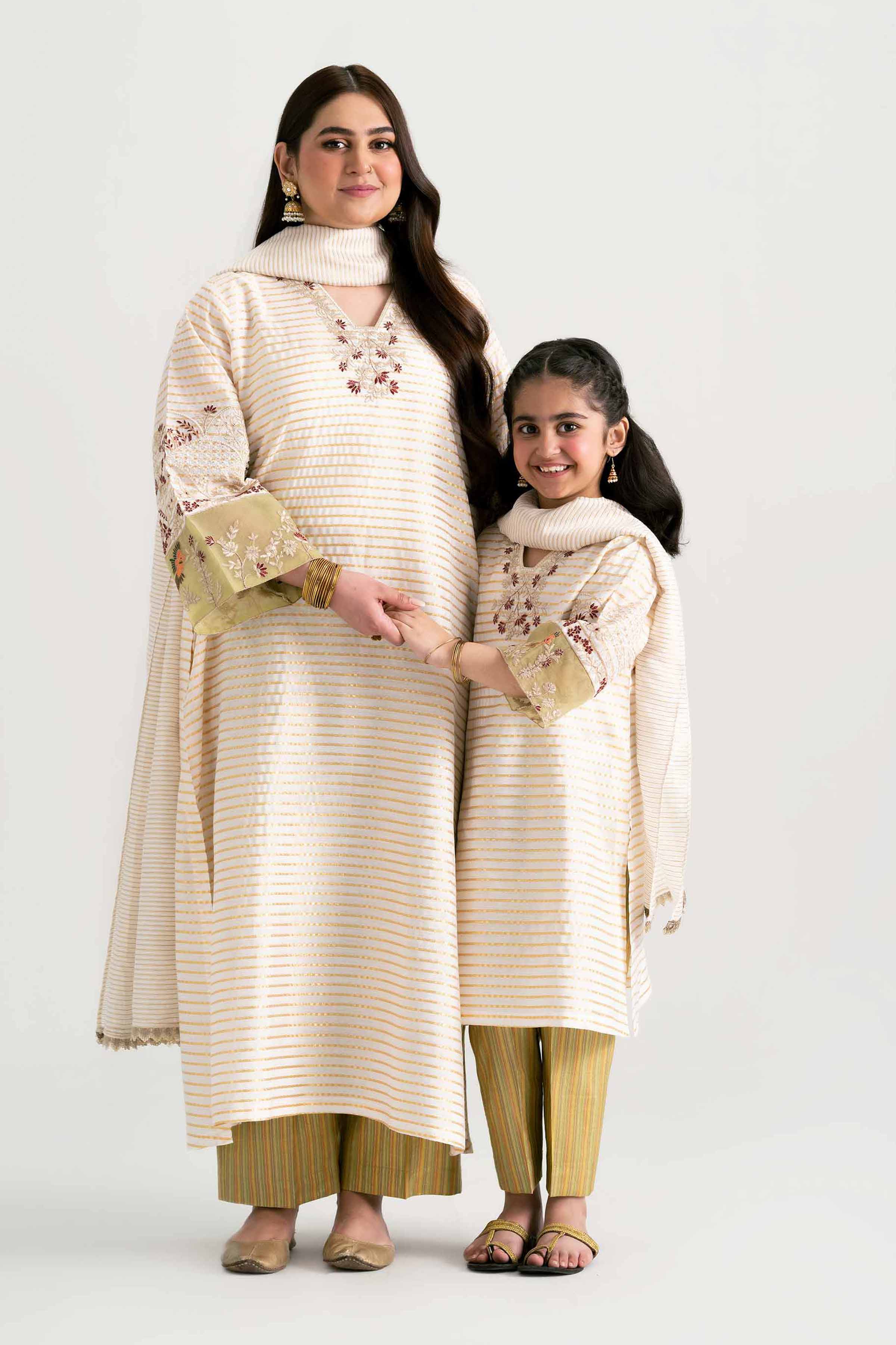3 Piece - Embroidered Suit - PMD25-15 D - Image 10
