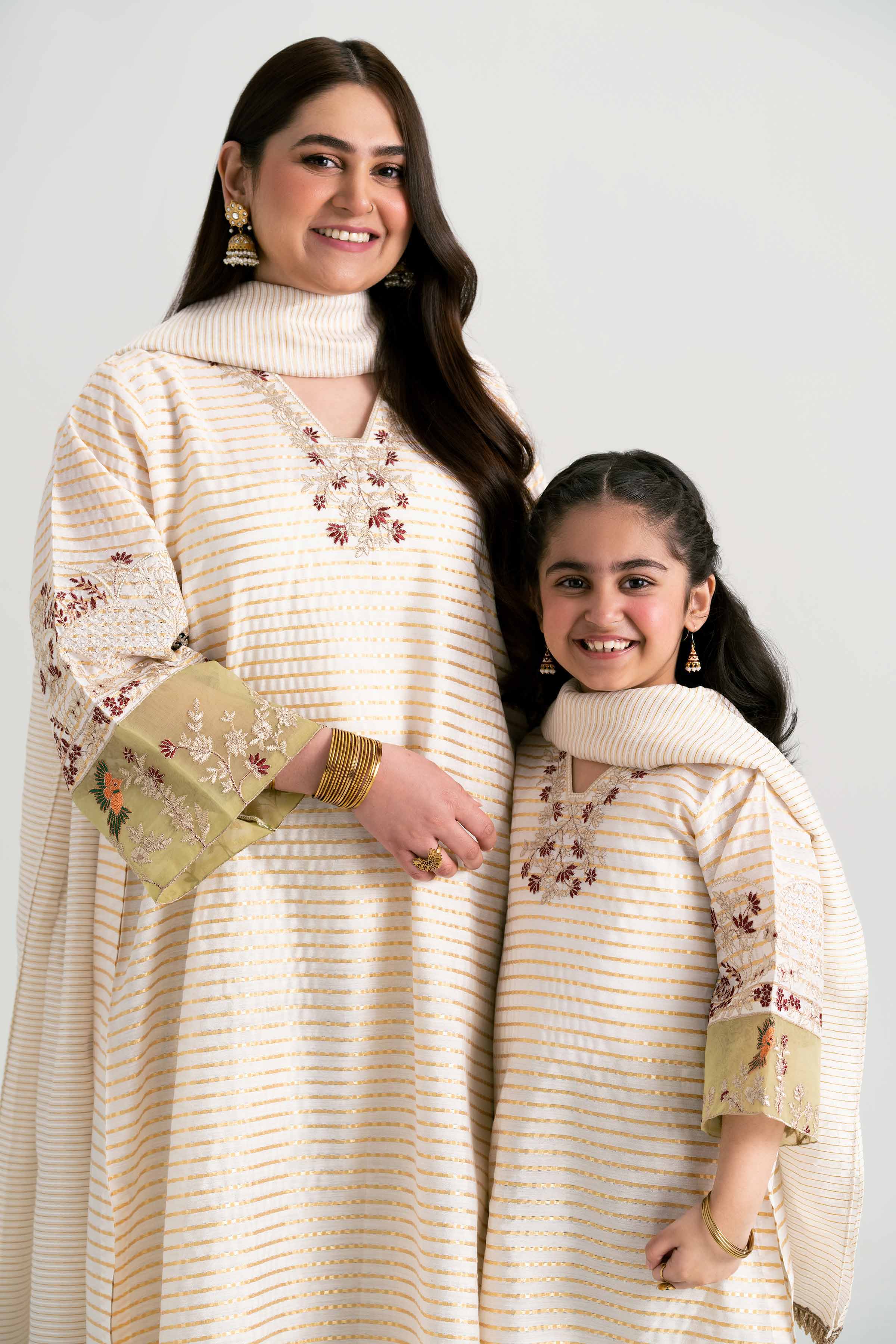 3 Piece - Embroidered Suit - PMD25-15 D - Image 7