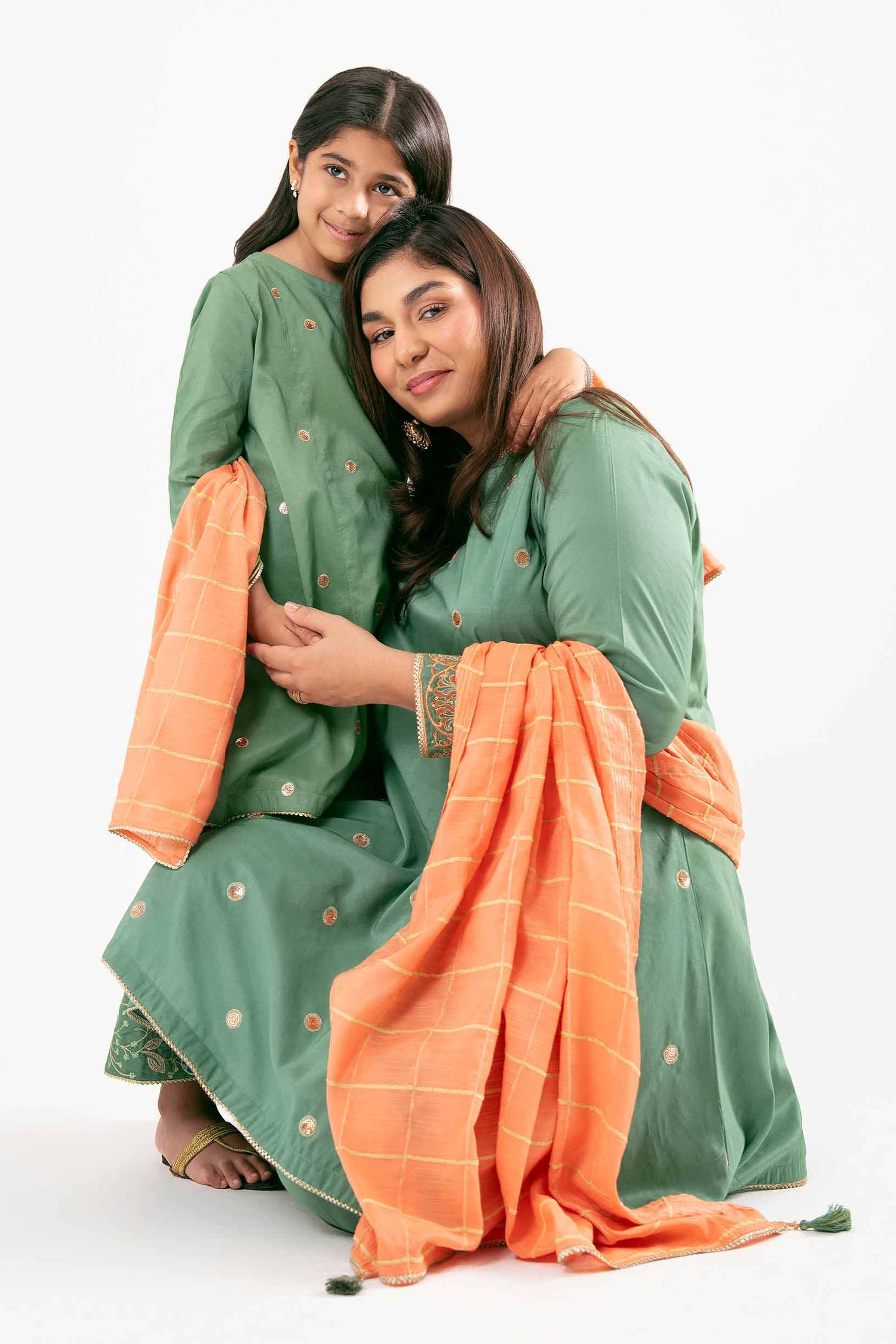 3 Piece - Embroidered Suit - PMD25-19 M - Image 9