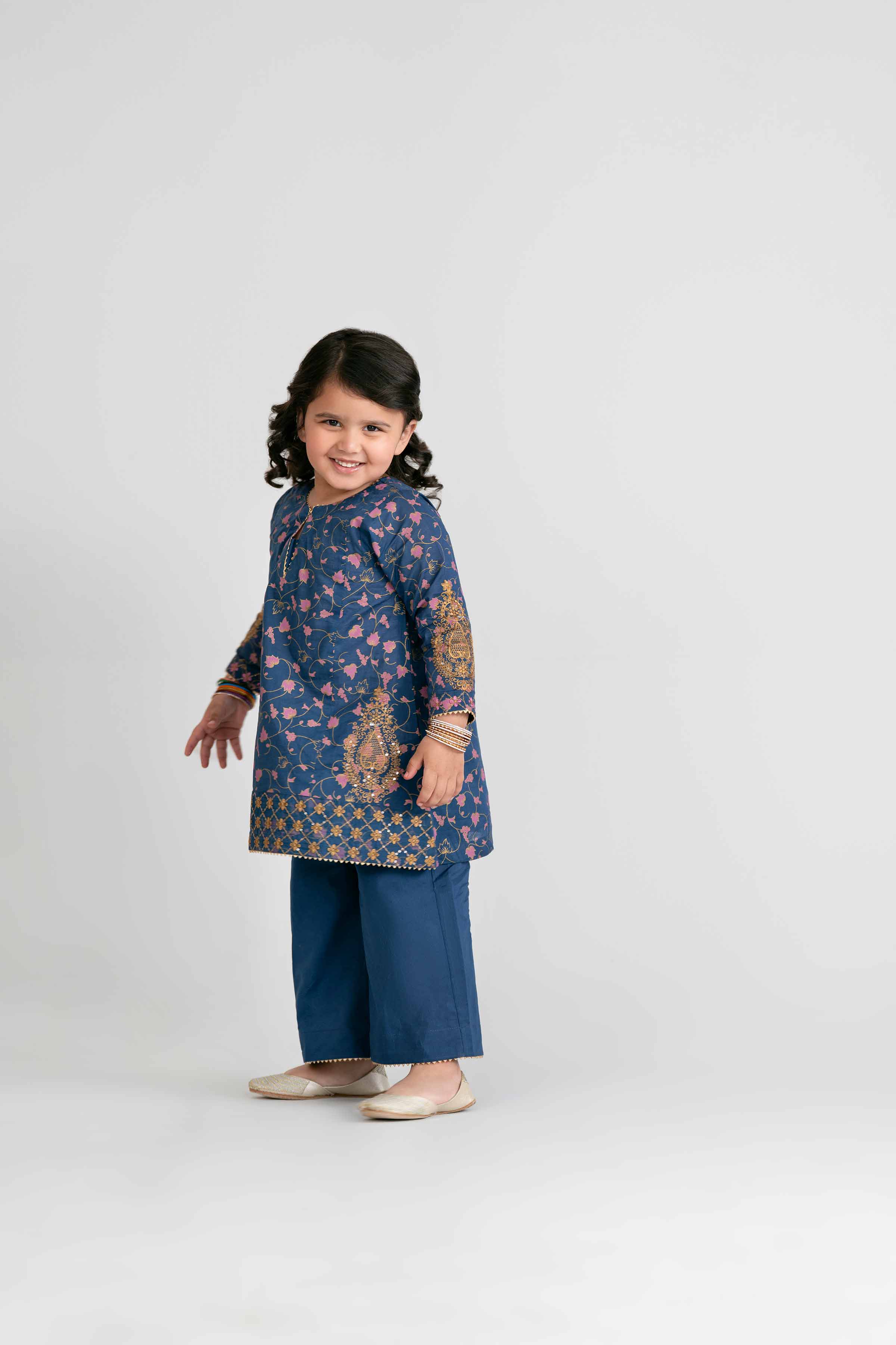 2 Piece - Printed Embroidered Suit - PMD26-04 D - Image 4