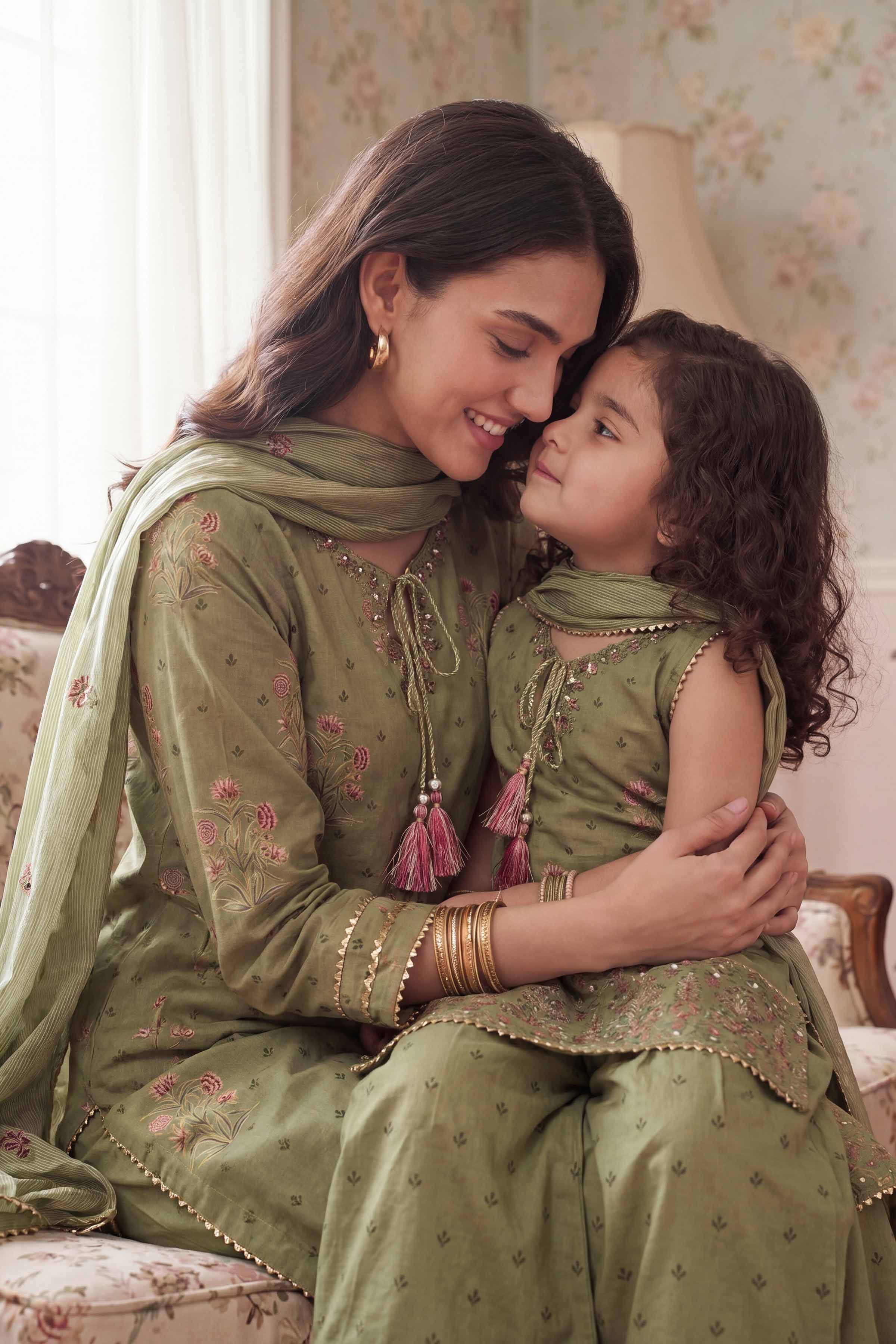 3 Piece - Printed Embroidered Suit - PMD26-46 M - Image 7