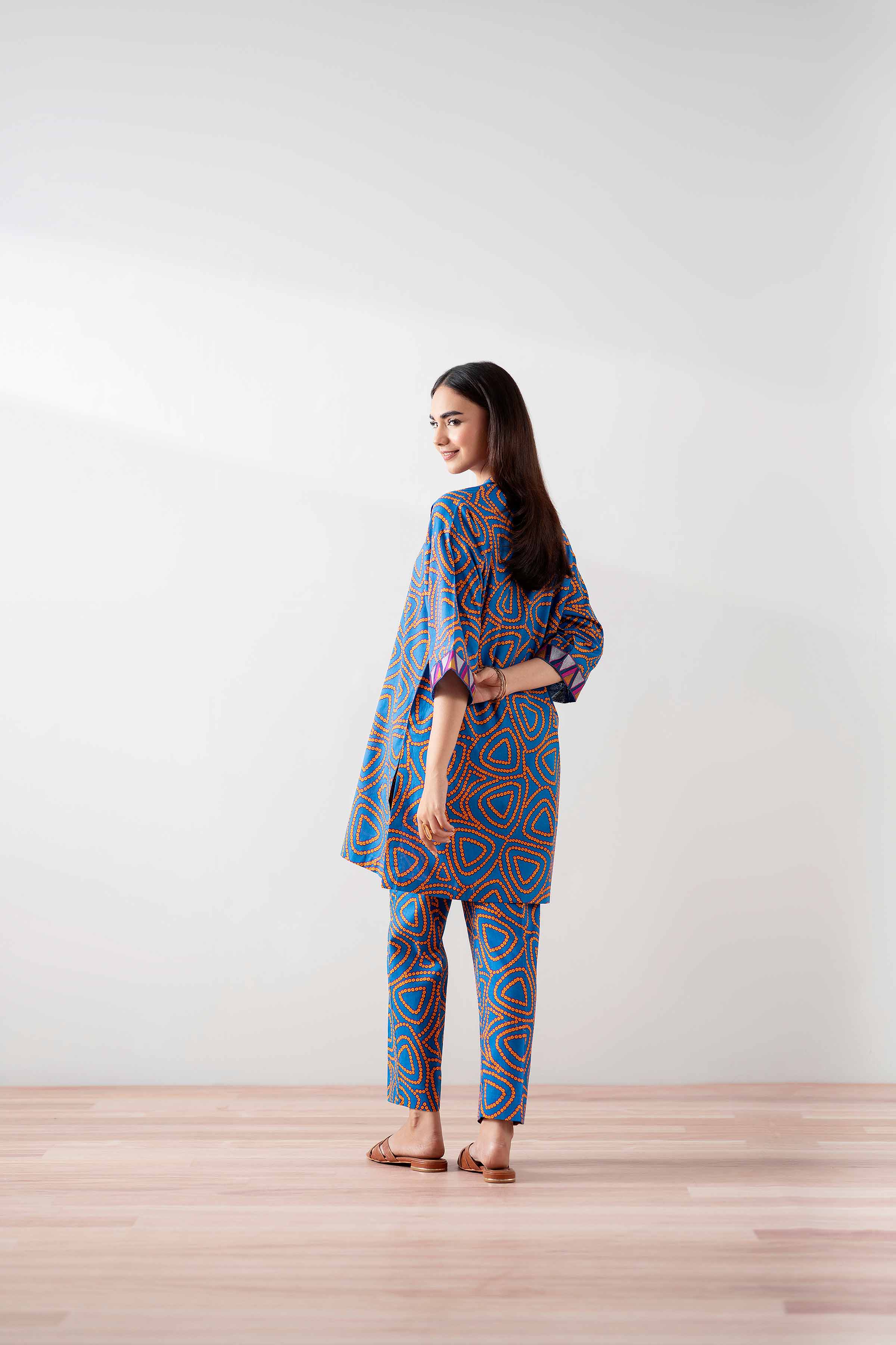2 Piece - Printed Embroidered Suit - PS25-146 - Image 5