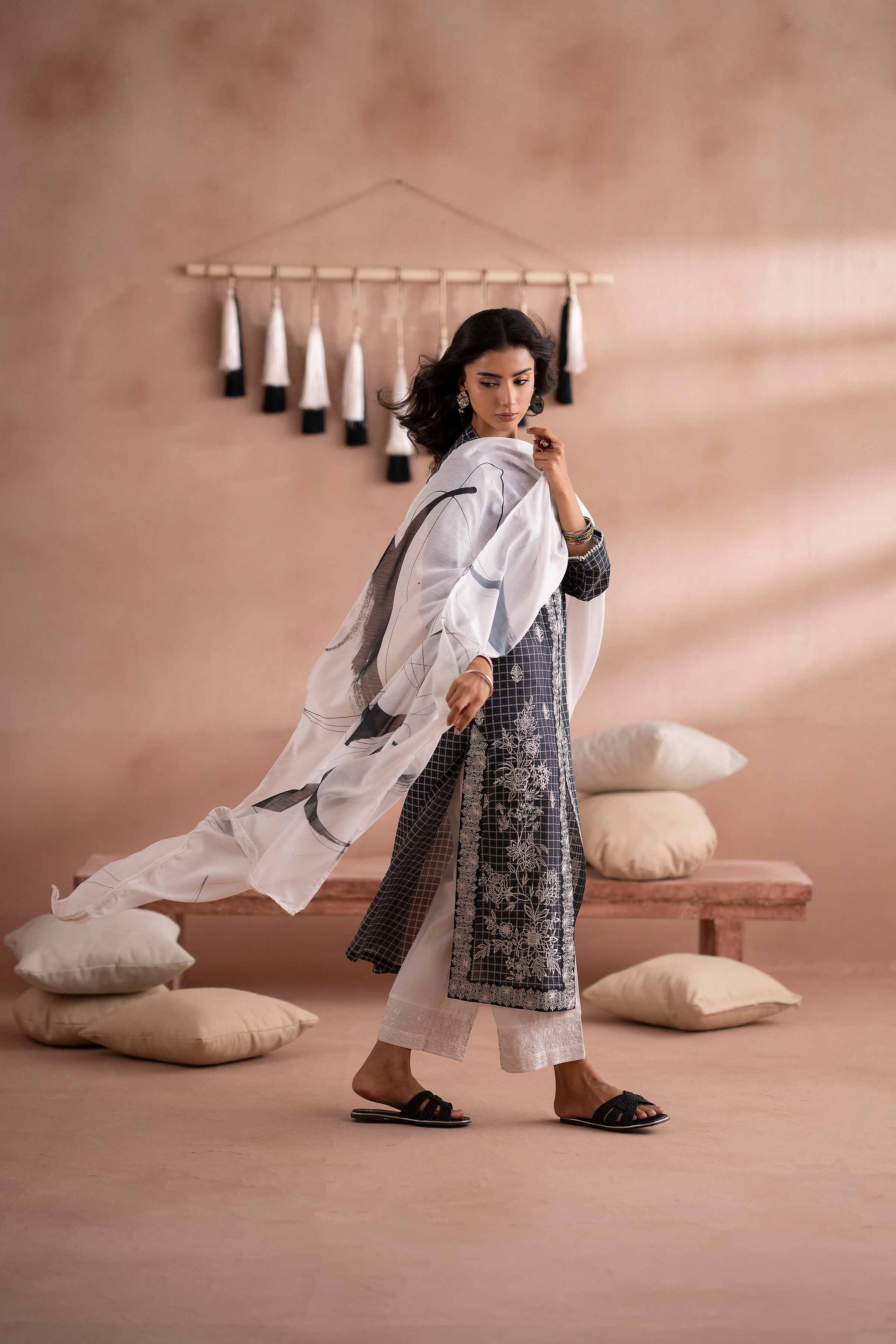 2 Piece - Printed Embroidered Suit - PS25-192 - Image 10