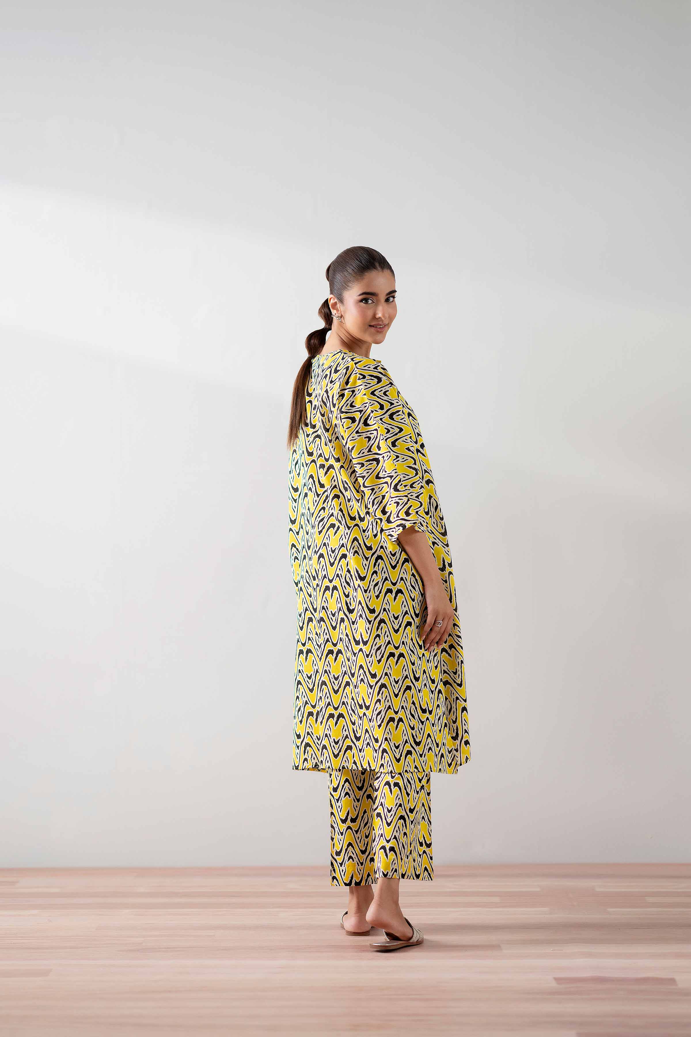 2 Piece - Printed Suit - PS25-217 - Image 3