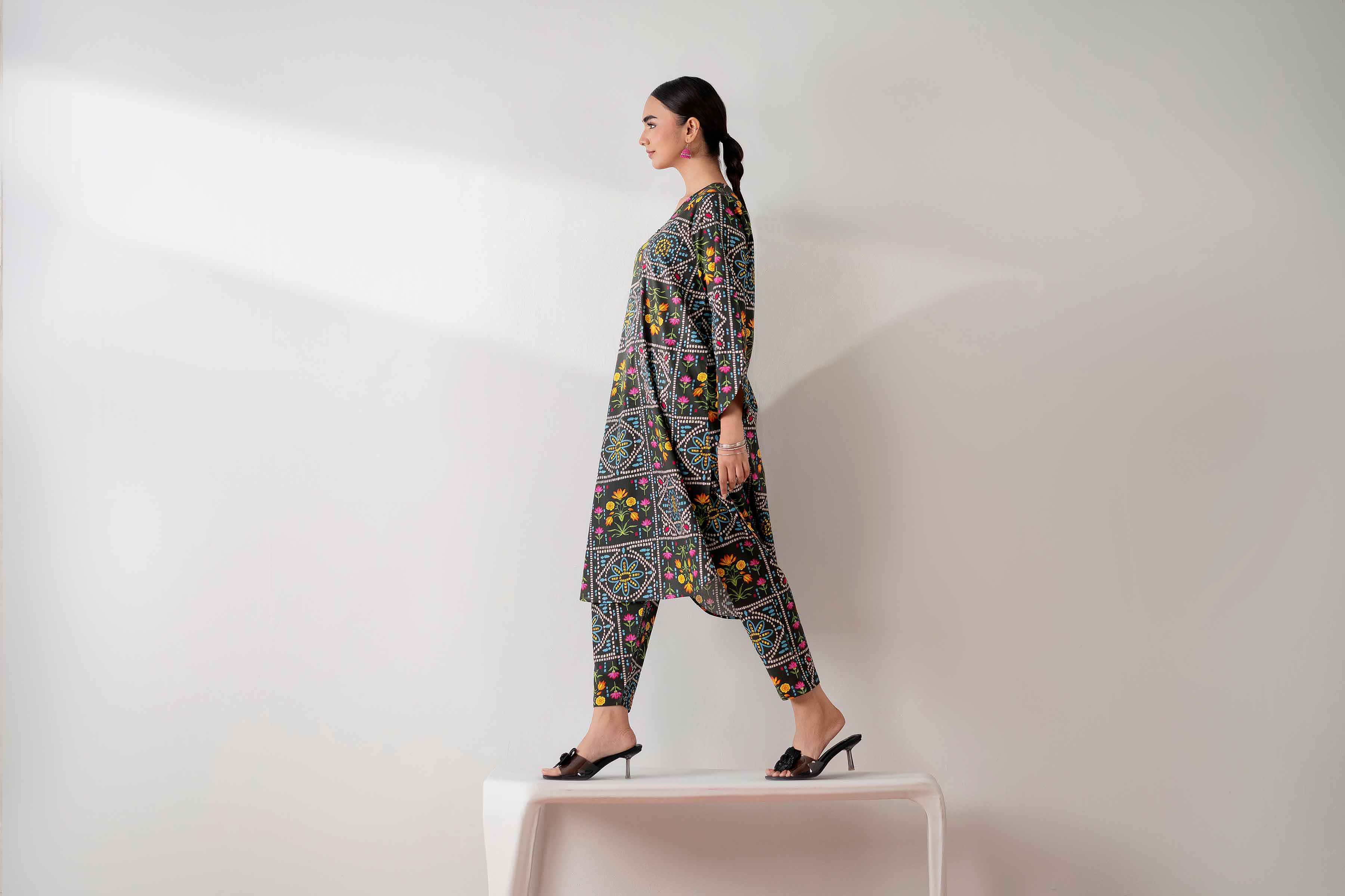 2 Piece - Printed Suit - PS25-225 - Image 10