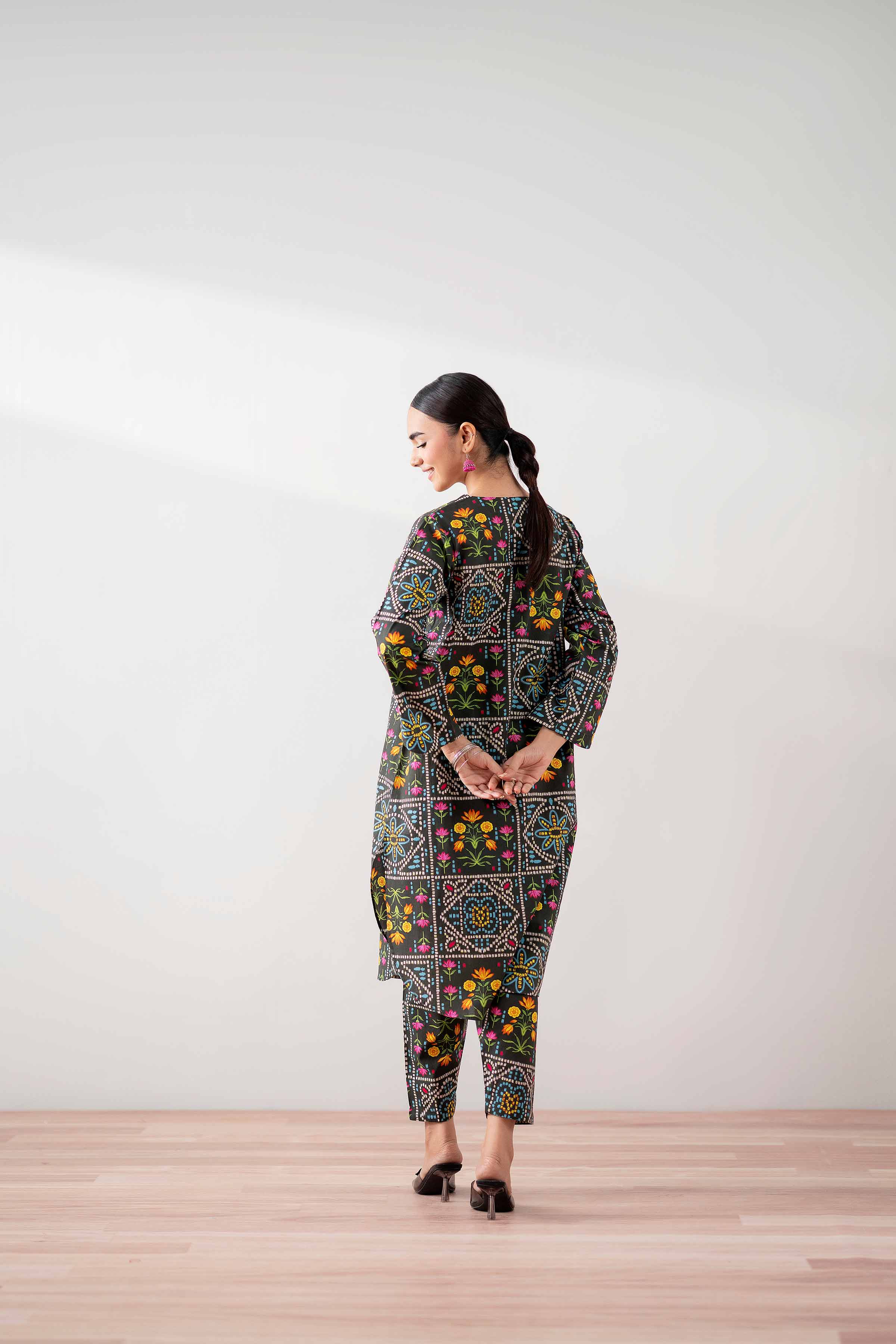 2 Piece - Printed Suit - PS25-225 - Image 7