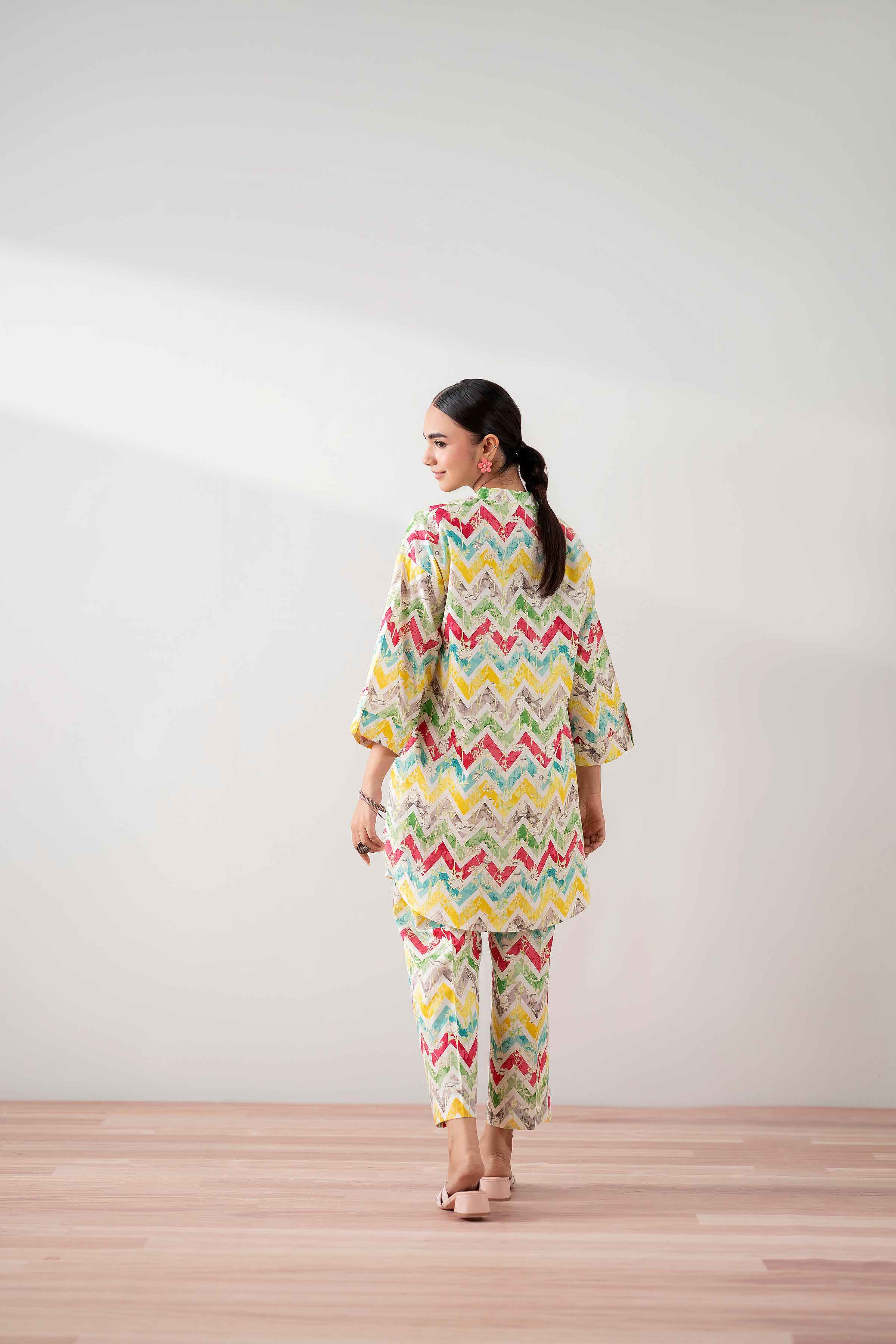 2 Piece - Printed Suit - PS25-230 - Image 3