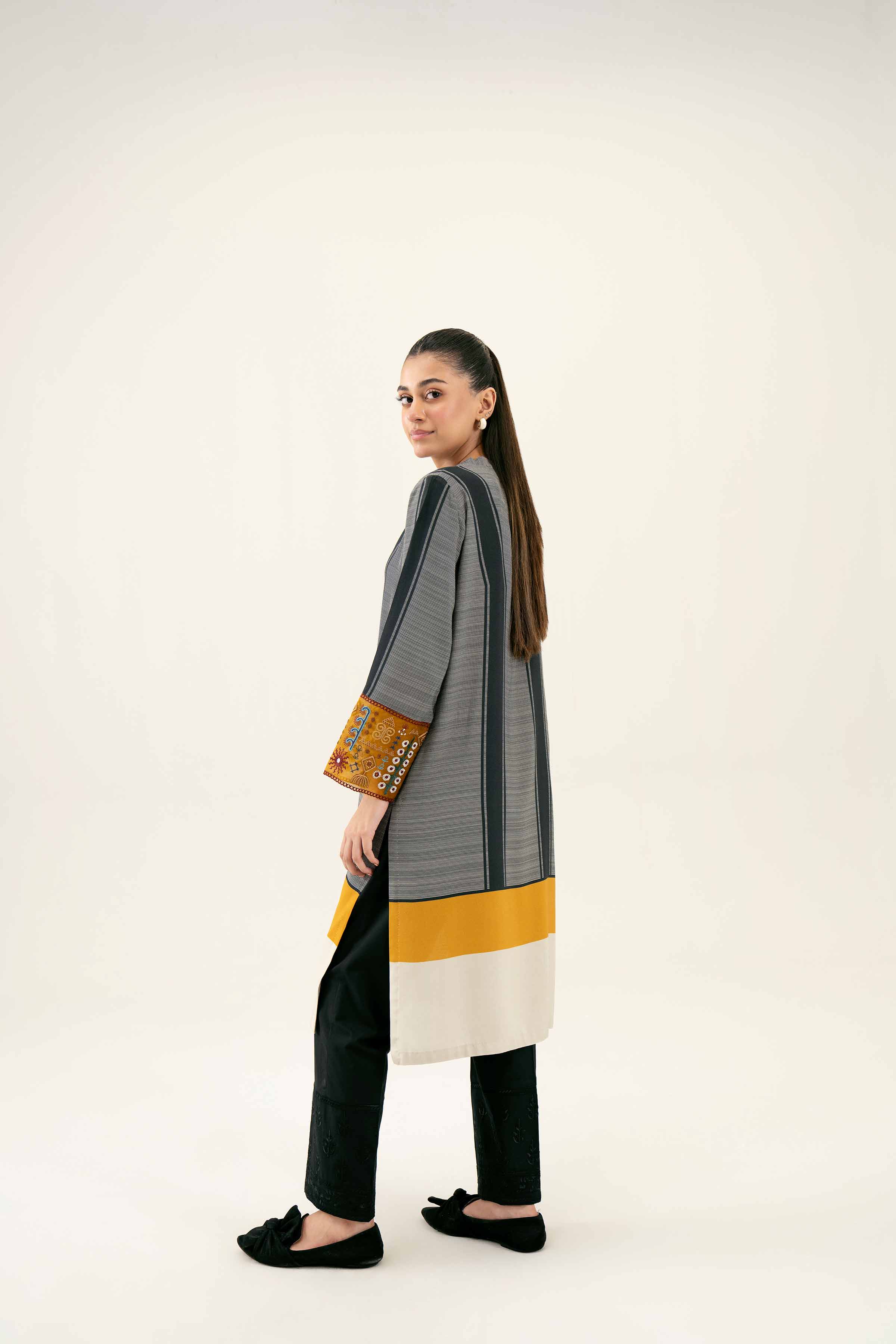 Printed Embroidered Shirt - PW24-117 - Image 3