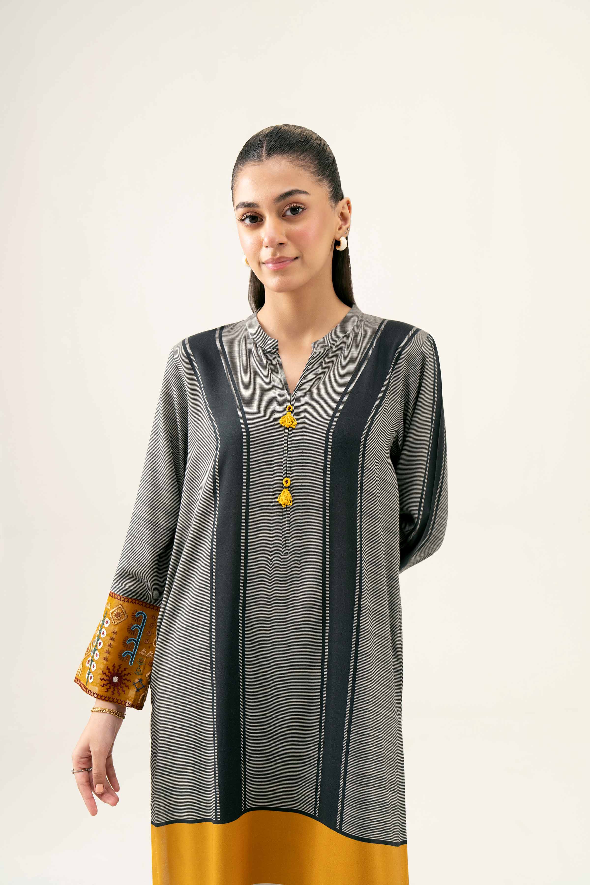 Printed Embroidered Shirt - PW24-117 - Image 6