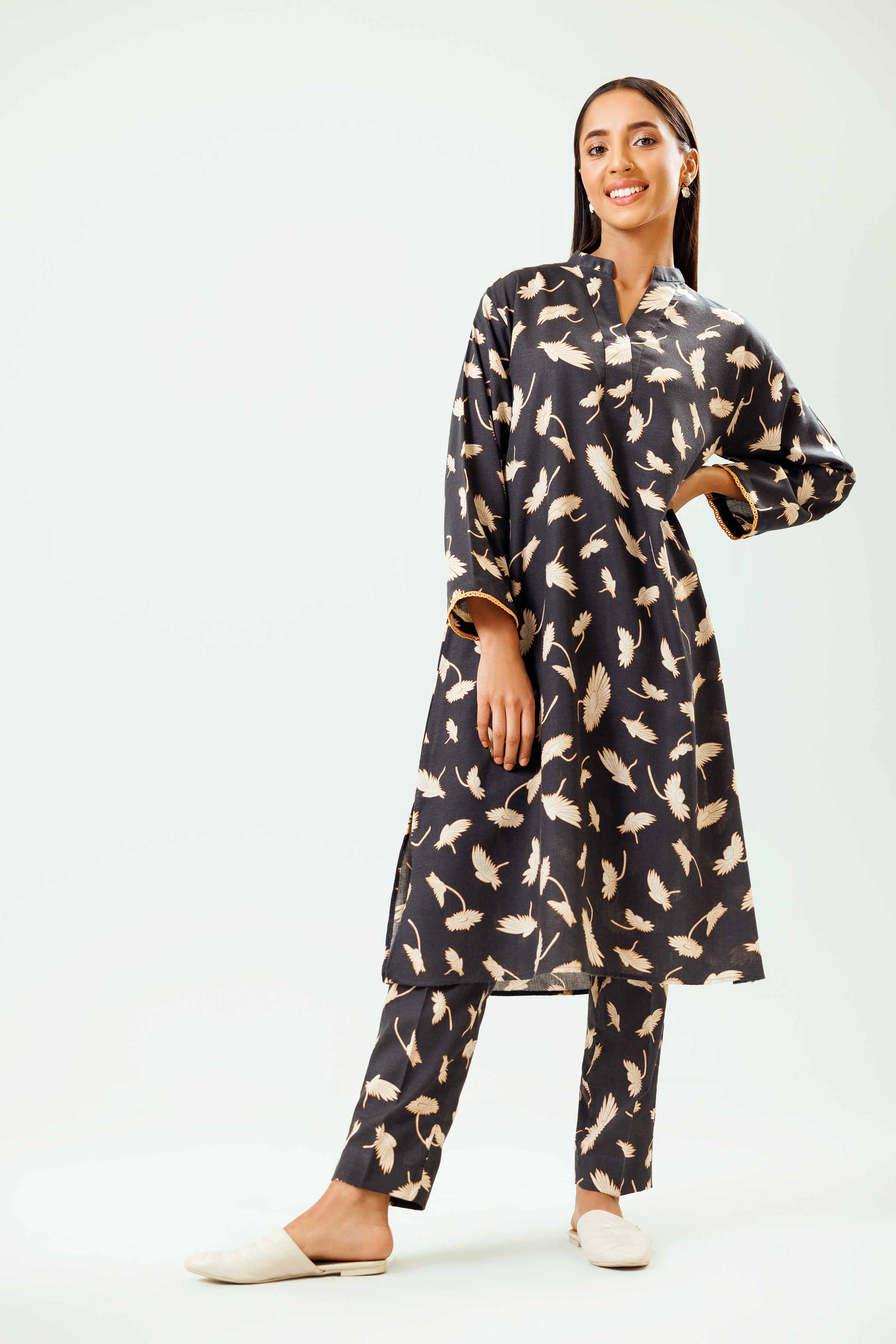 2 Piece - Printed Suit - PW24-190 - Image 4