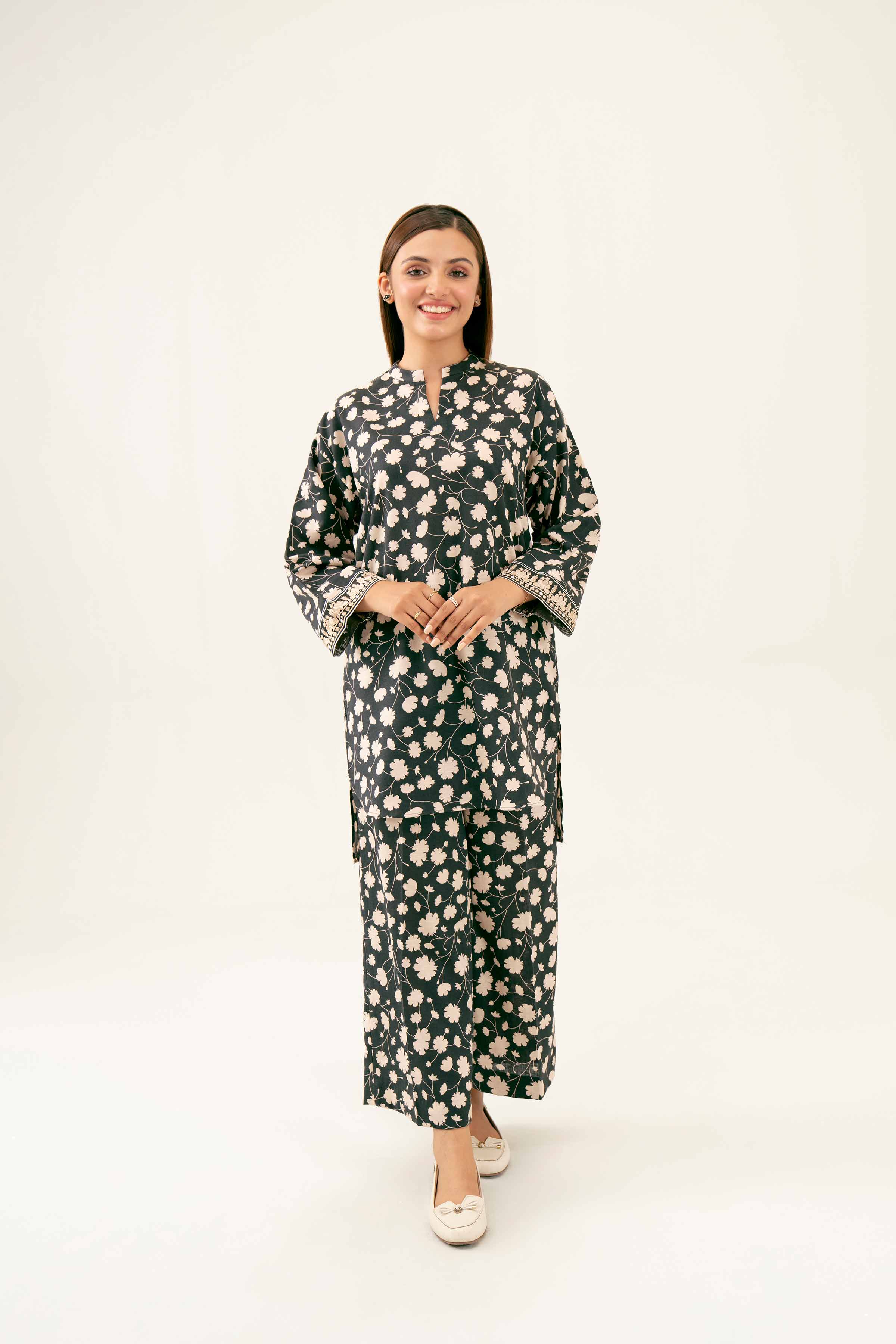 2 Piece - Printed Embroidered Suit - PW24-271 - Image 6
