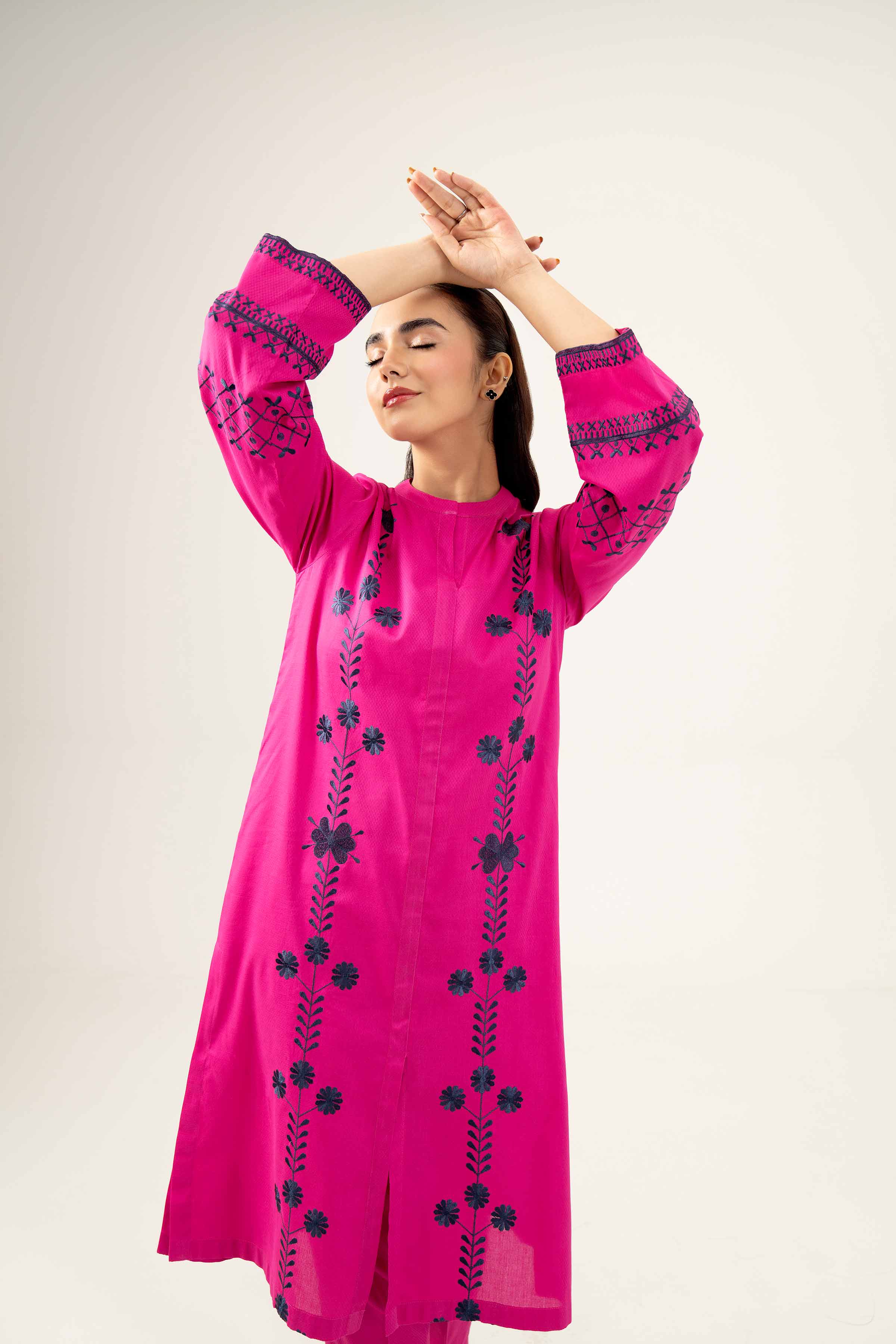 2 Piece - Embroidered Suit - PW24-301 - Image 8