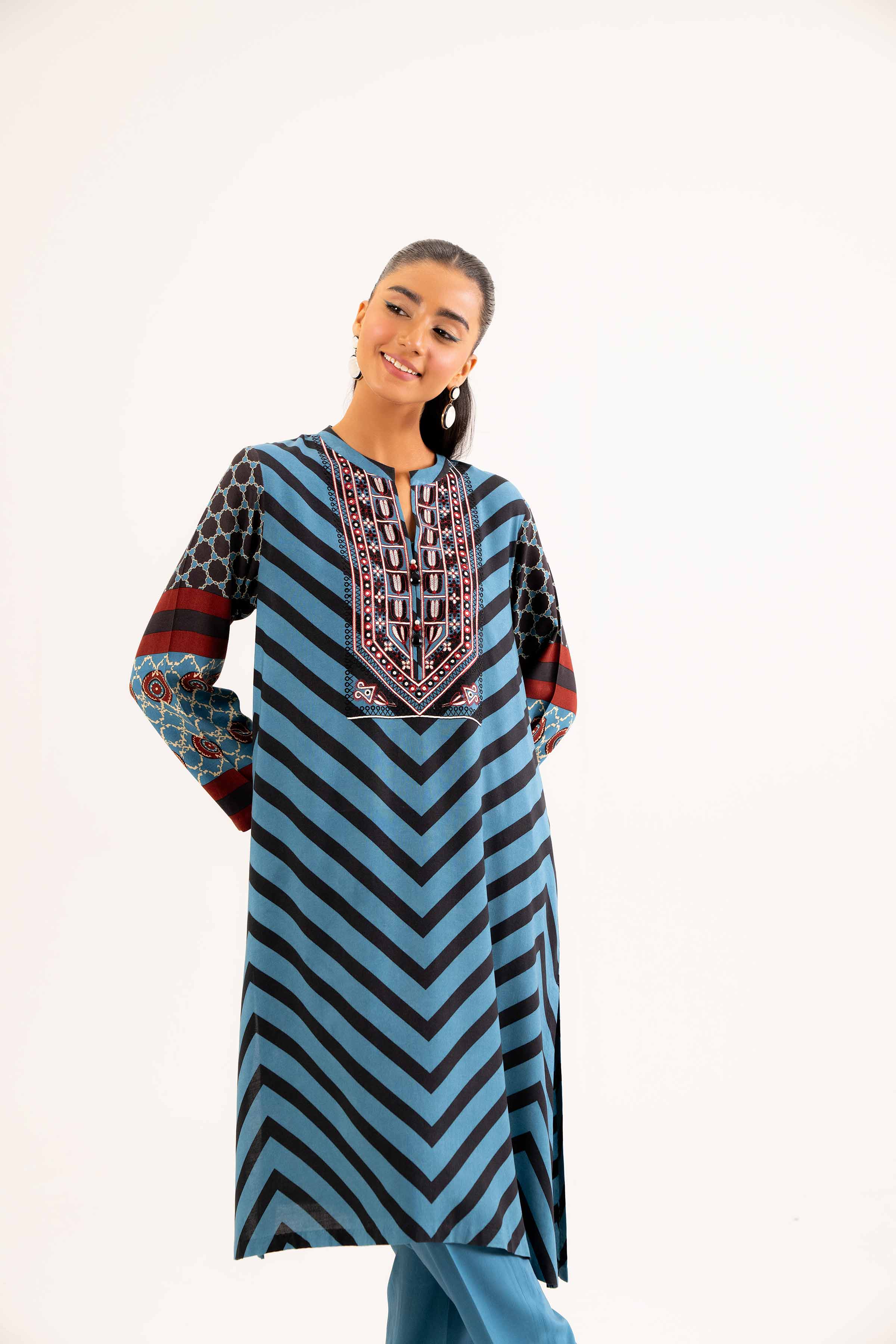 2 Piece - Printed Embroidered Suit - PW24-317 - Image 5