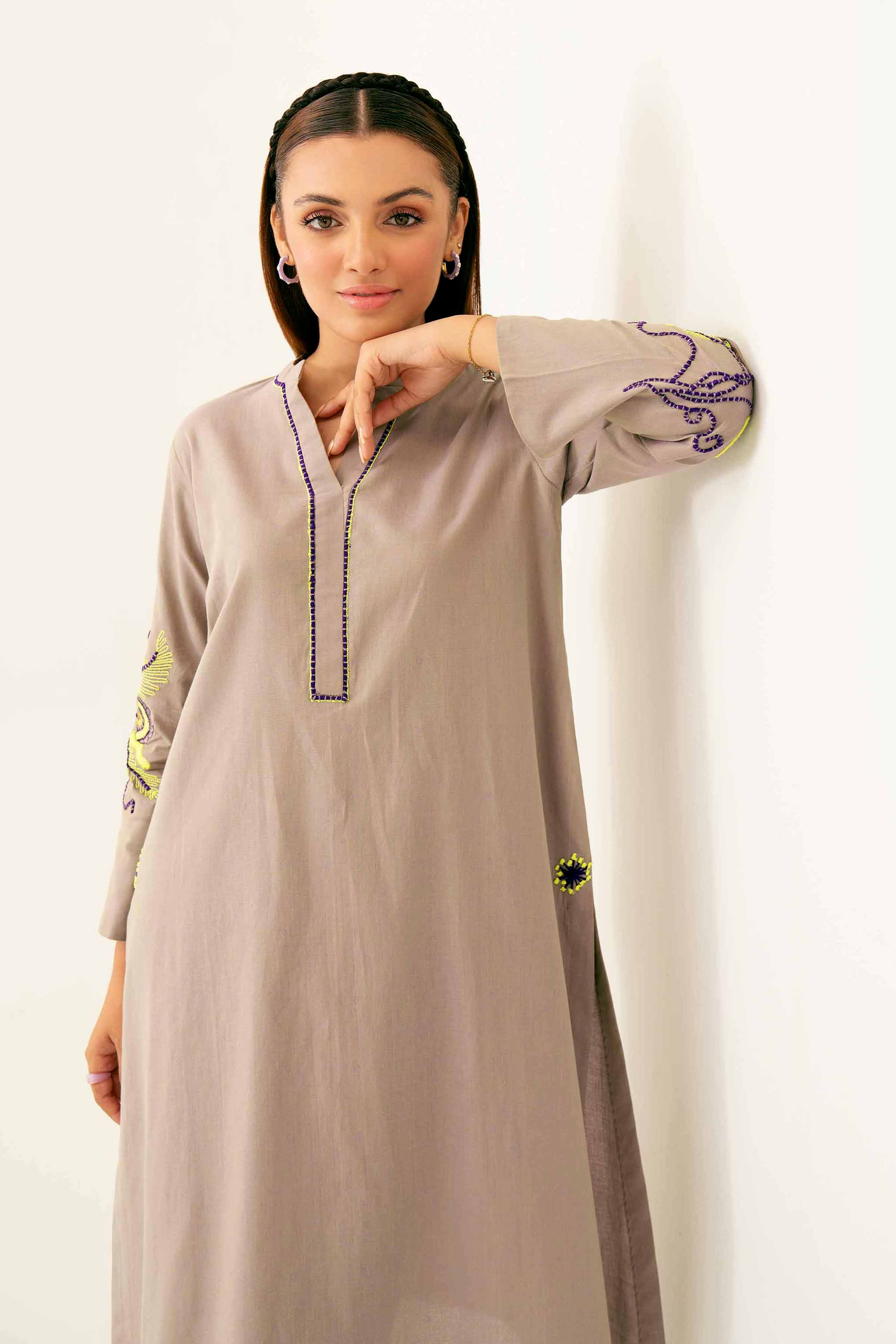 2 Piece - Embroidered Suit - PW24-46 - Image 2