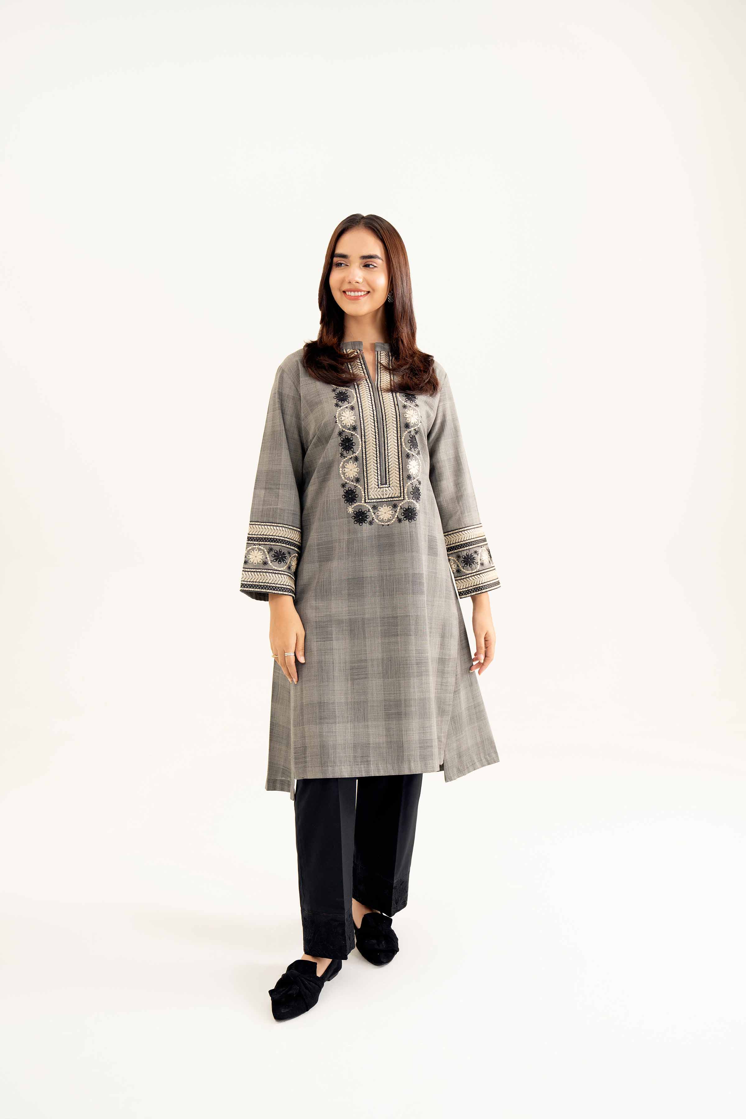 Embroidered Shirt - PW24-54 - Image 4