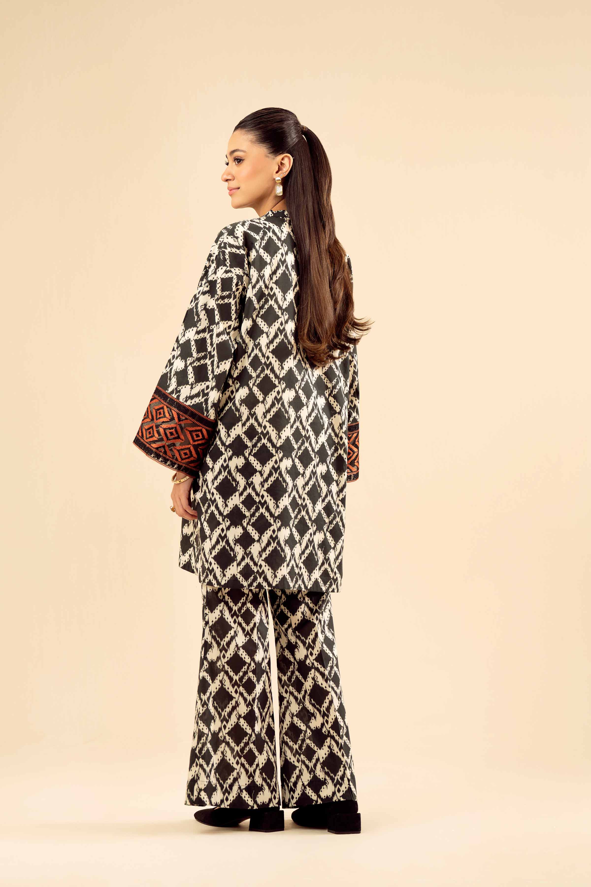 2 Piece - Printed Embroidered Suit - PW25-01 - Image 3
