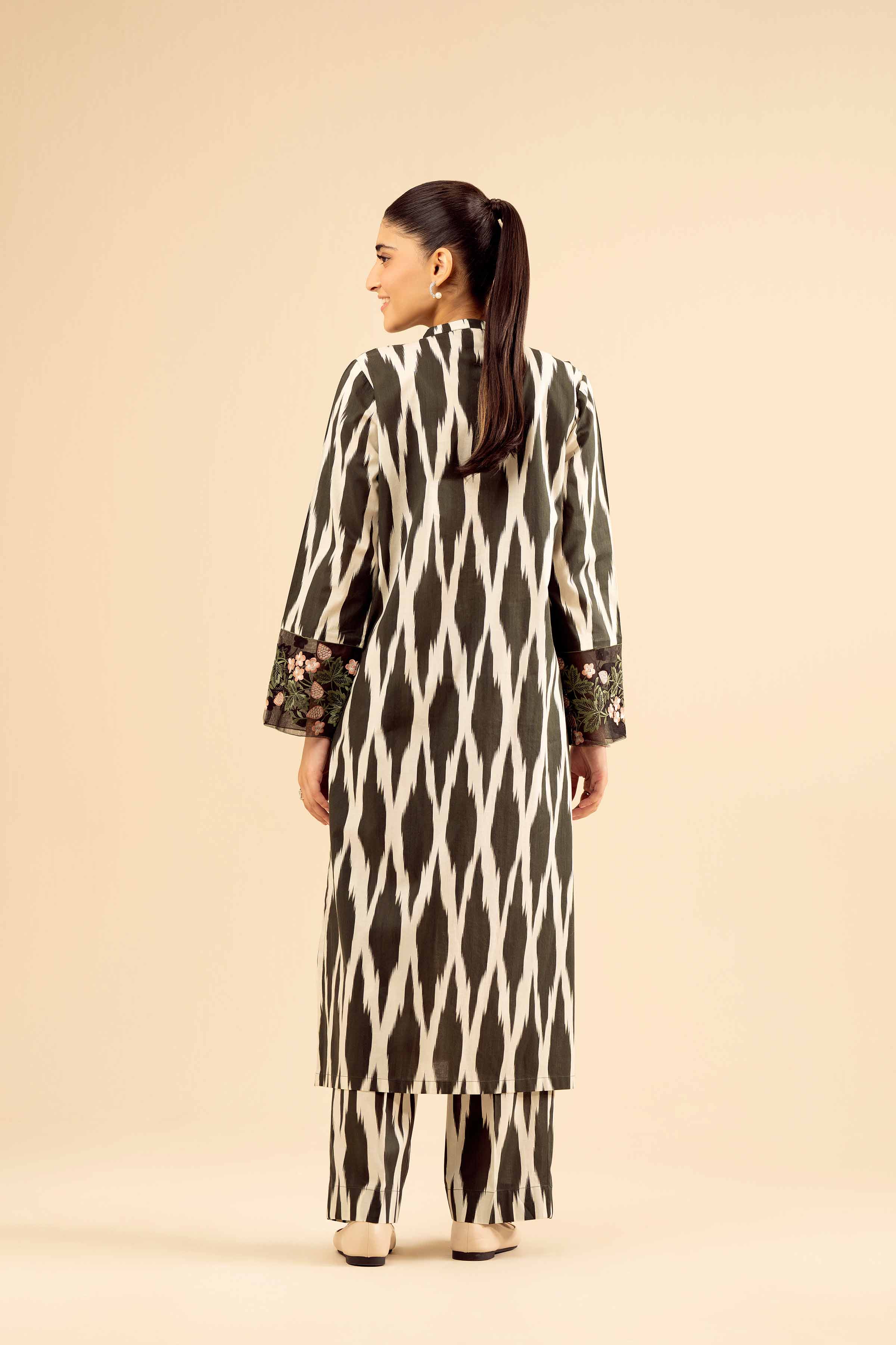 2 Piece - Printed Embroidered Suit - PW25-02 - Image 4