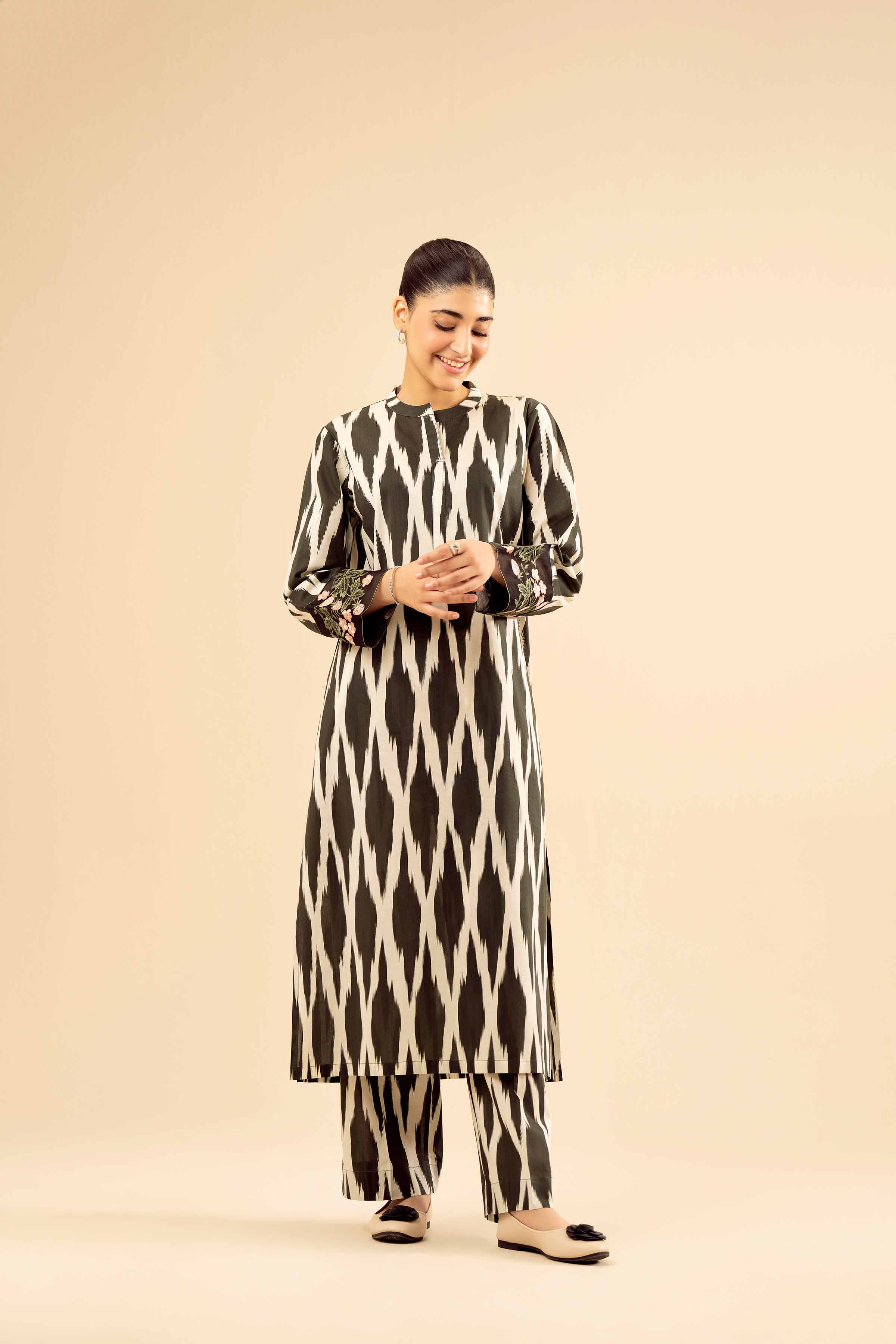 2 Piece - Printed Embroidered Suit - PW25-02 - Image 6