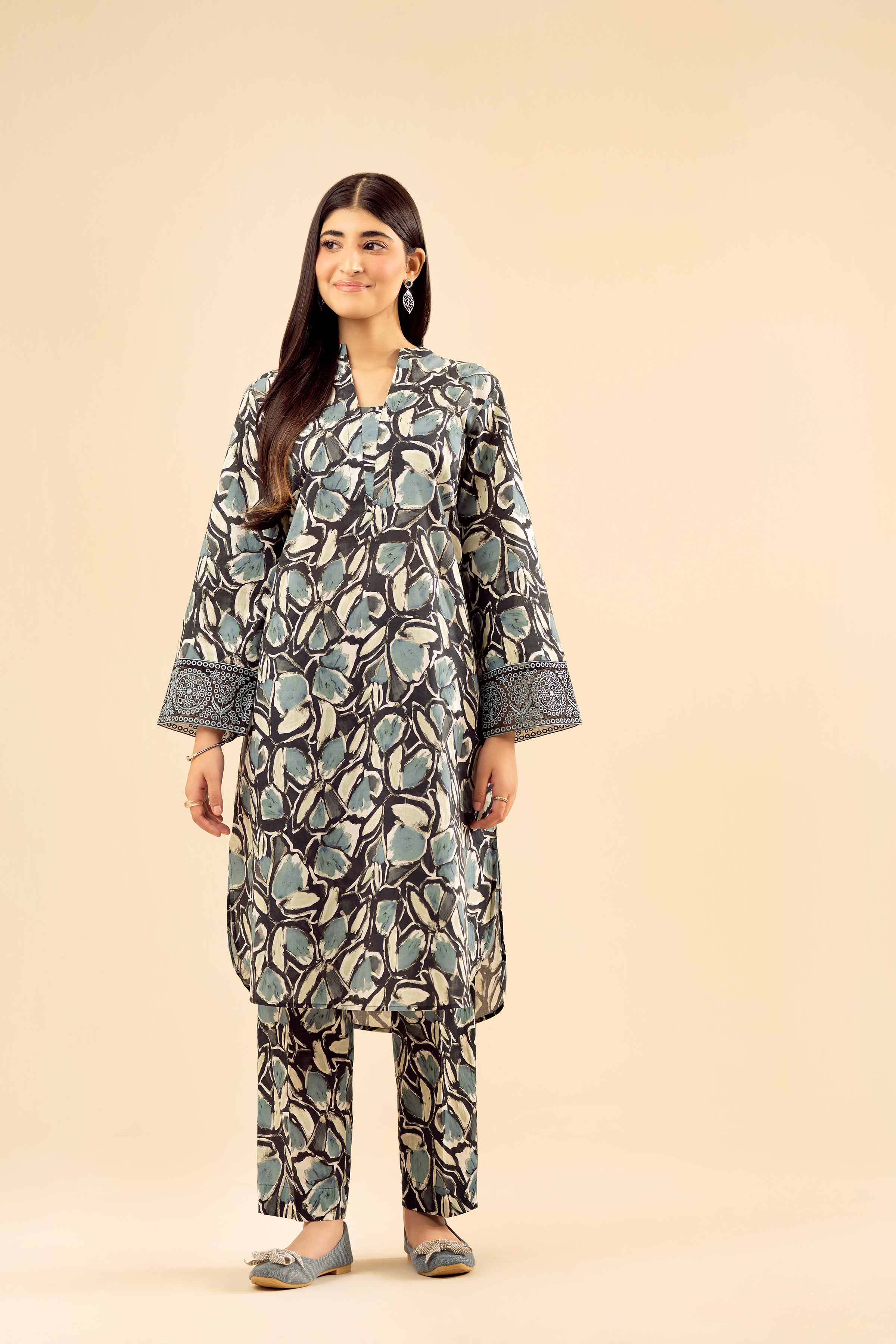 2 Piece - Printed Embroidered Suit - PW25-20 - Image 5