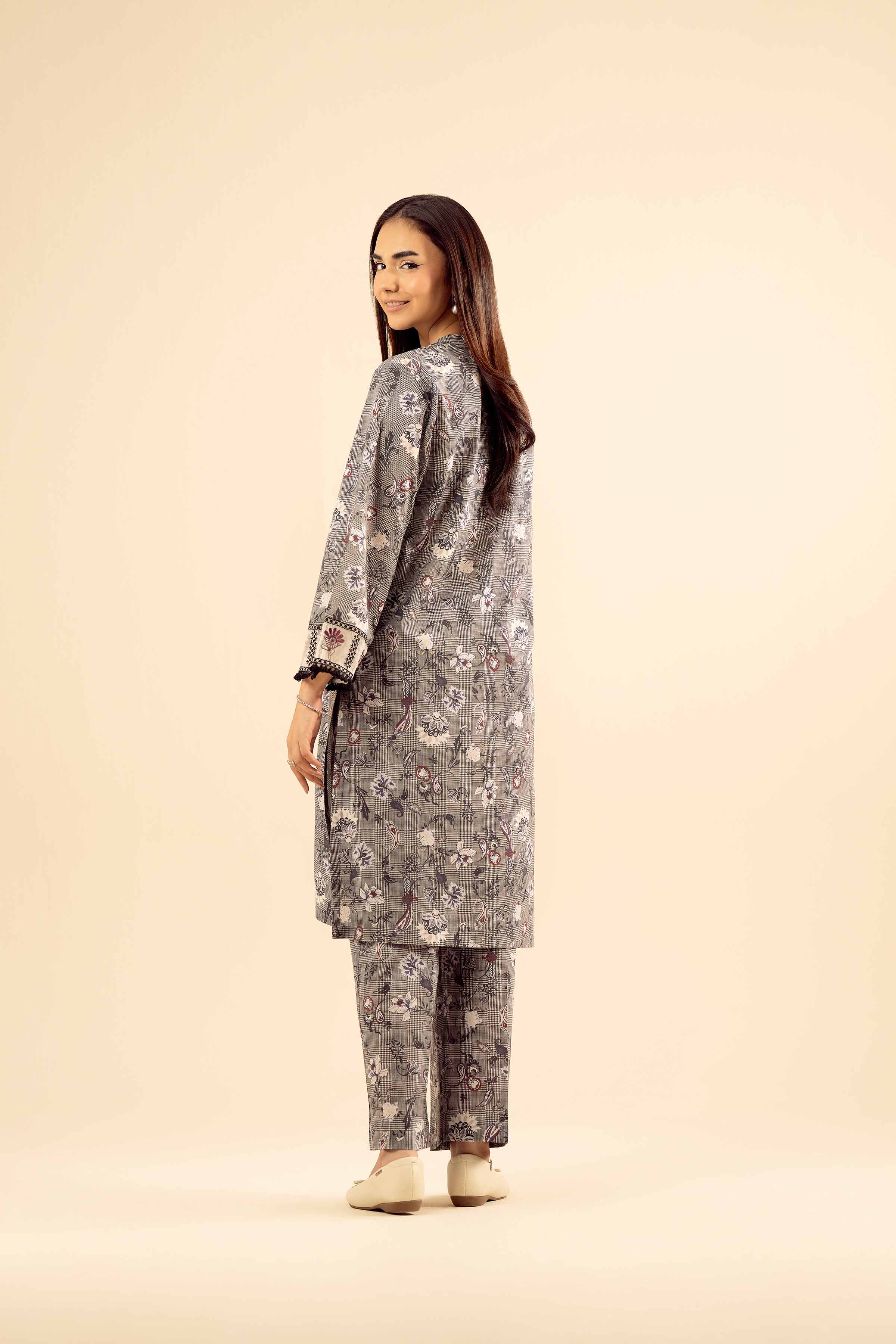 2 Piece - Printed Embroidered Suit - PW25-201 - Image 3