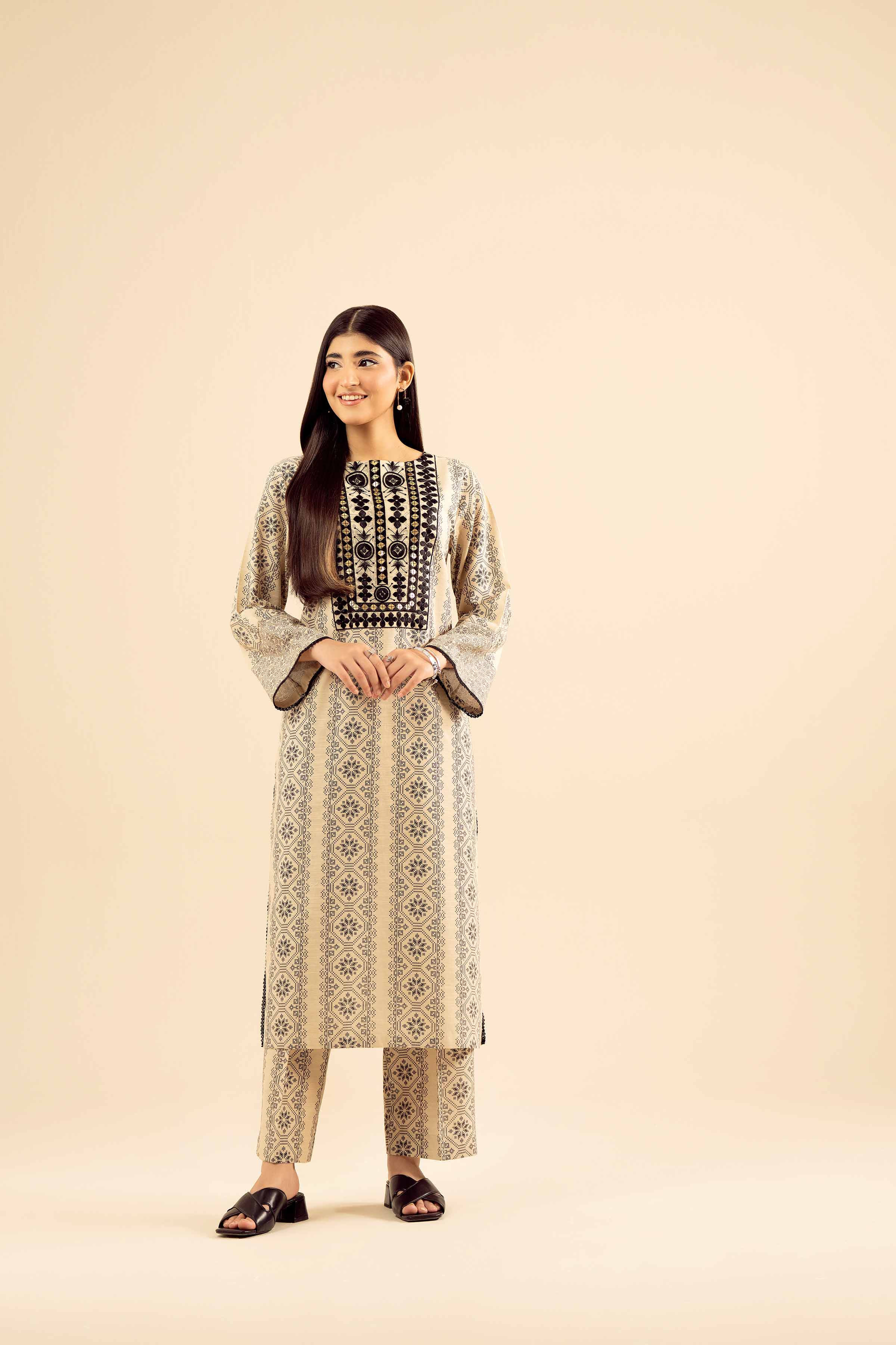 2 Piece - Embroidered Suit - PW25-224 - Image 7