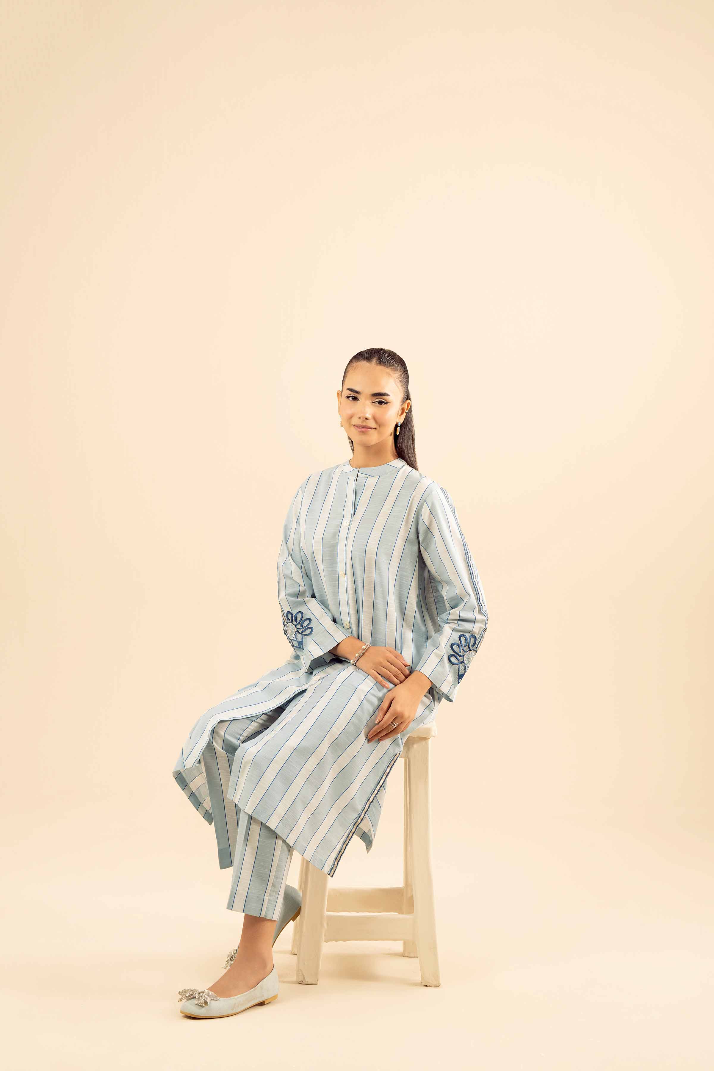 2 Piece - Embroidered Suit - PW25-225 - Image 6