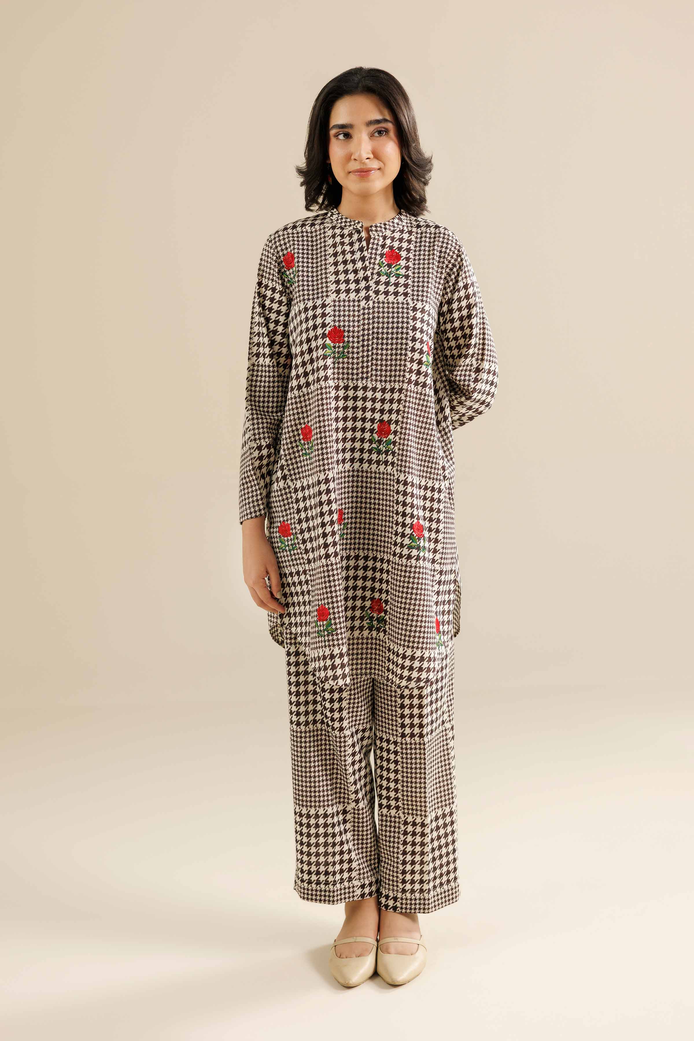 2 Piece - Embroidered Suit - PW25-288 - Image 4