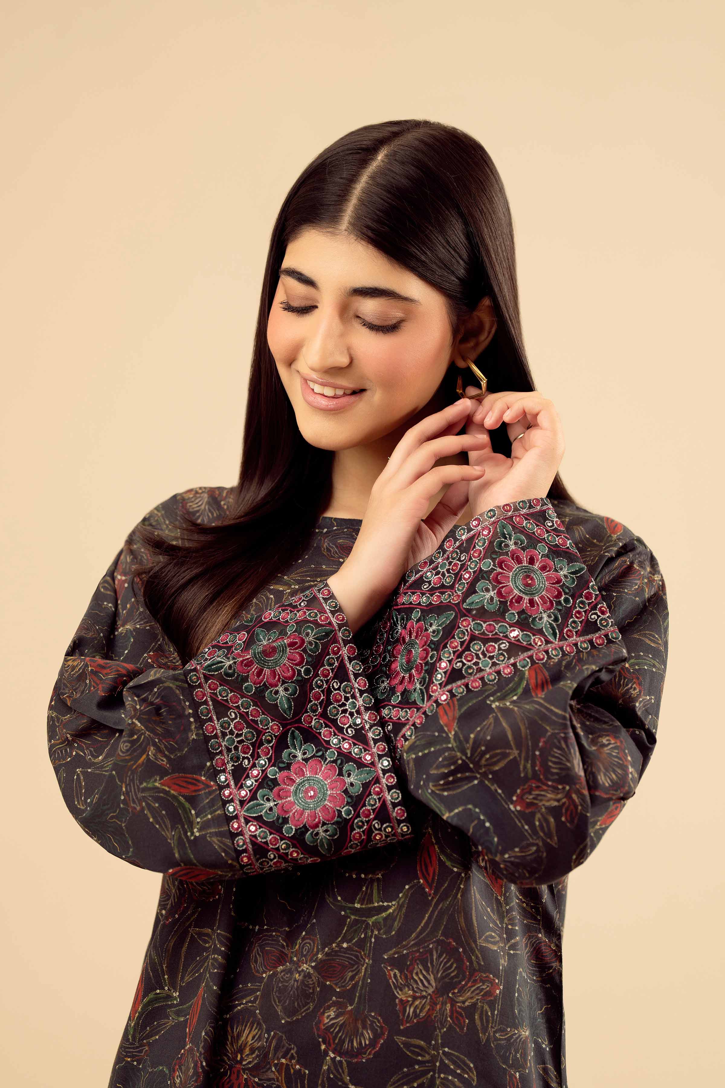 2 Piece - Printed Embroidered Suit - PW25-40 - Image 6