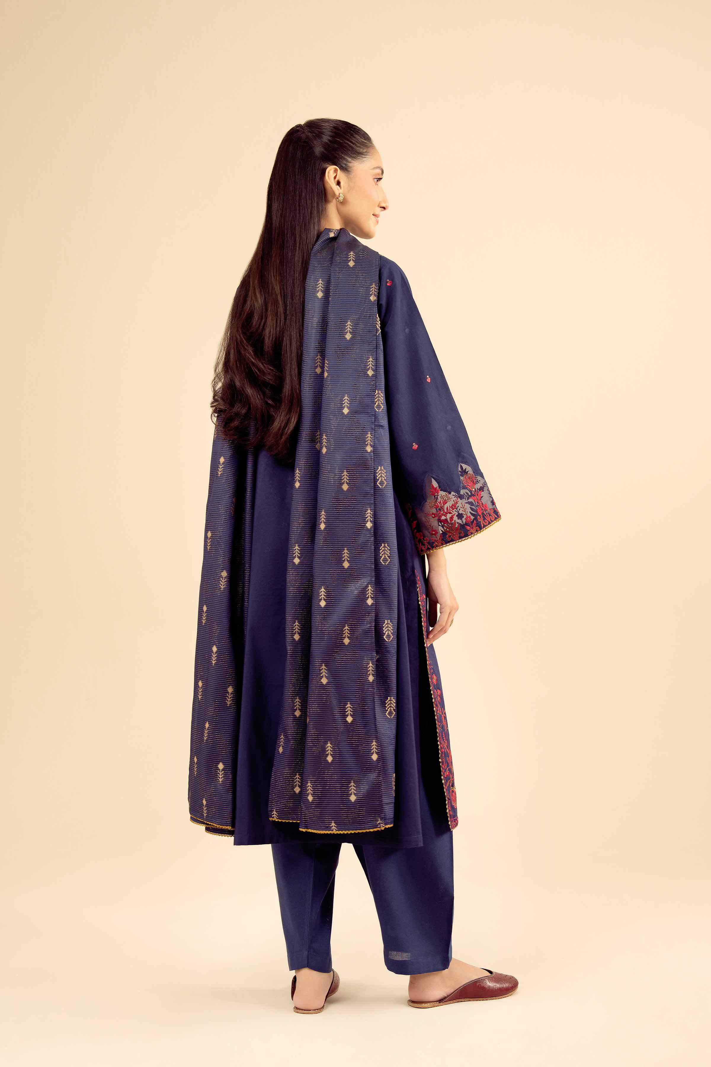 3 Piece - Embroidered Suit - PW25-403 - Image 3