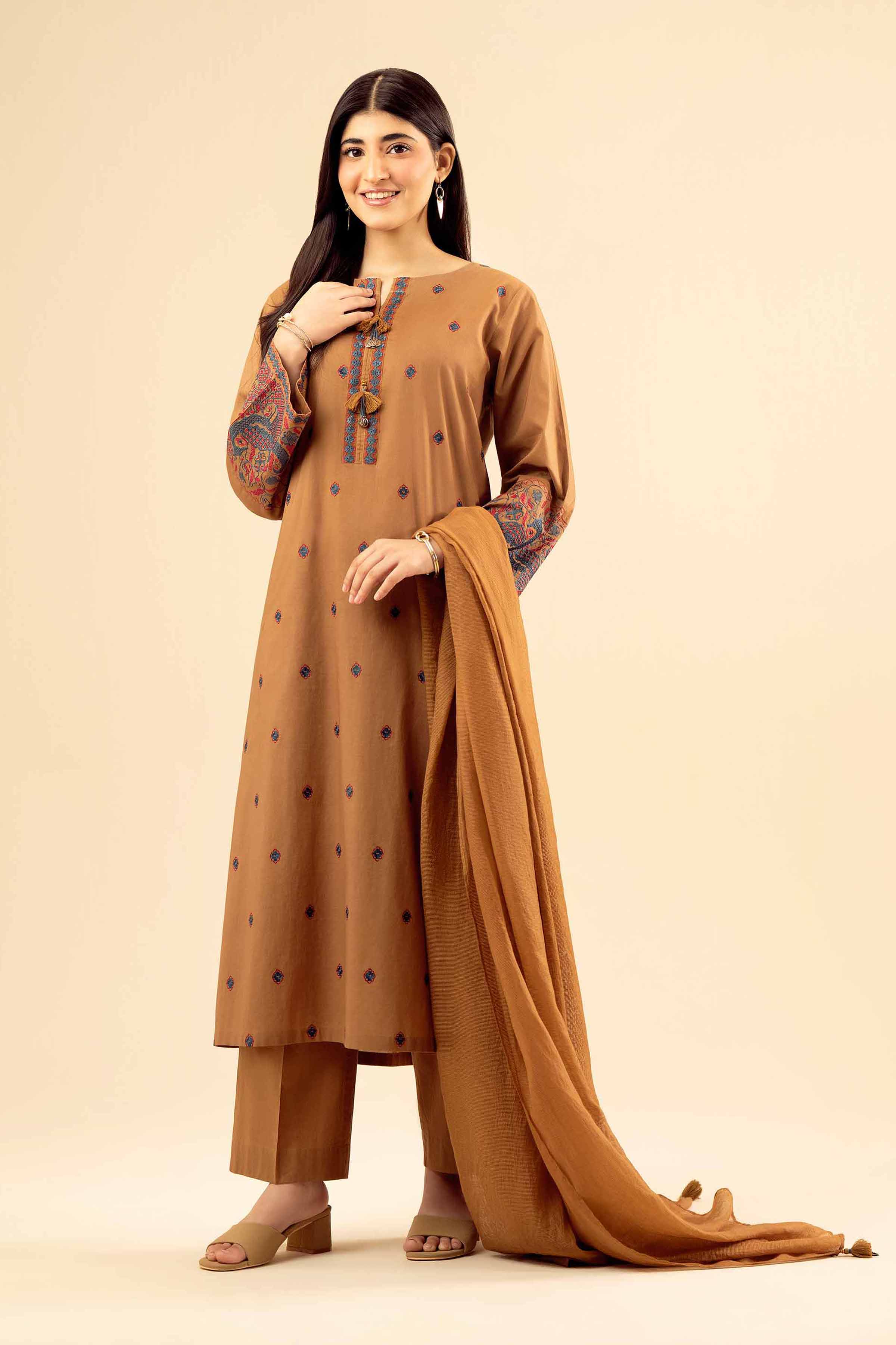 3 Piece - Embroidered Suit - PW25-412 - Image 2