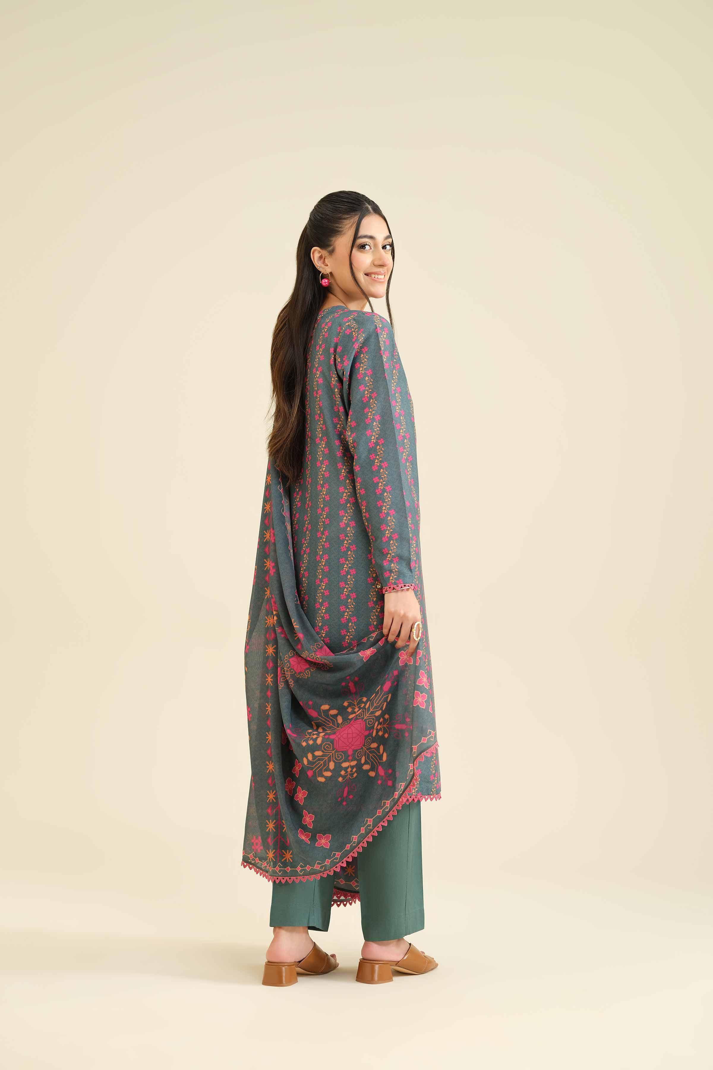 3 Piece - Printed Suit - PW25-43 - Image 3