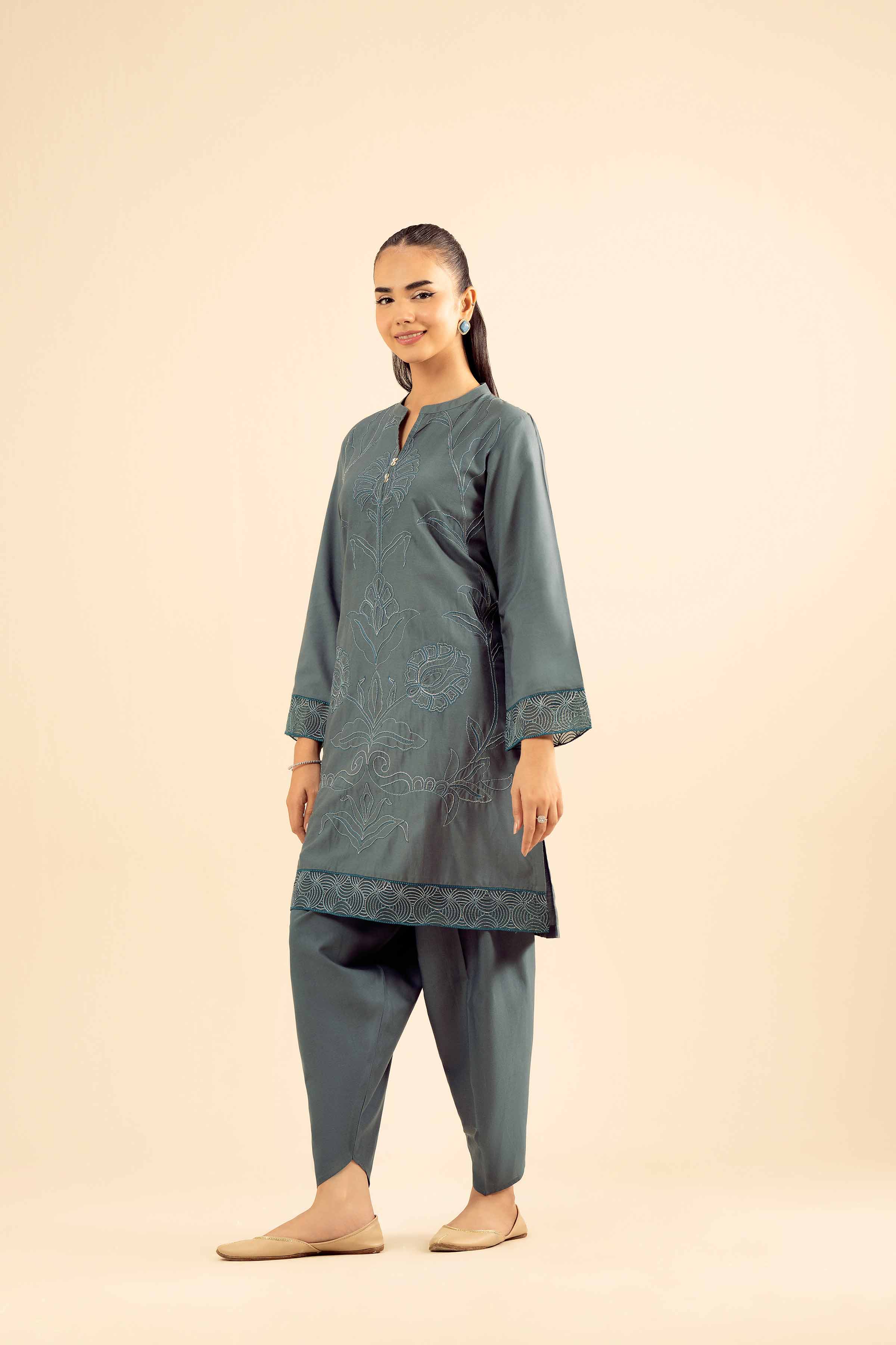 2 Piece - Embroidered Suit - PW25-55 - Image 4