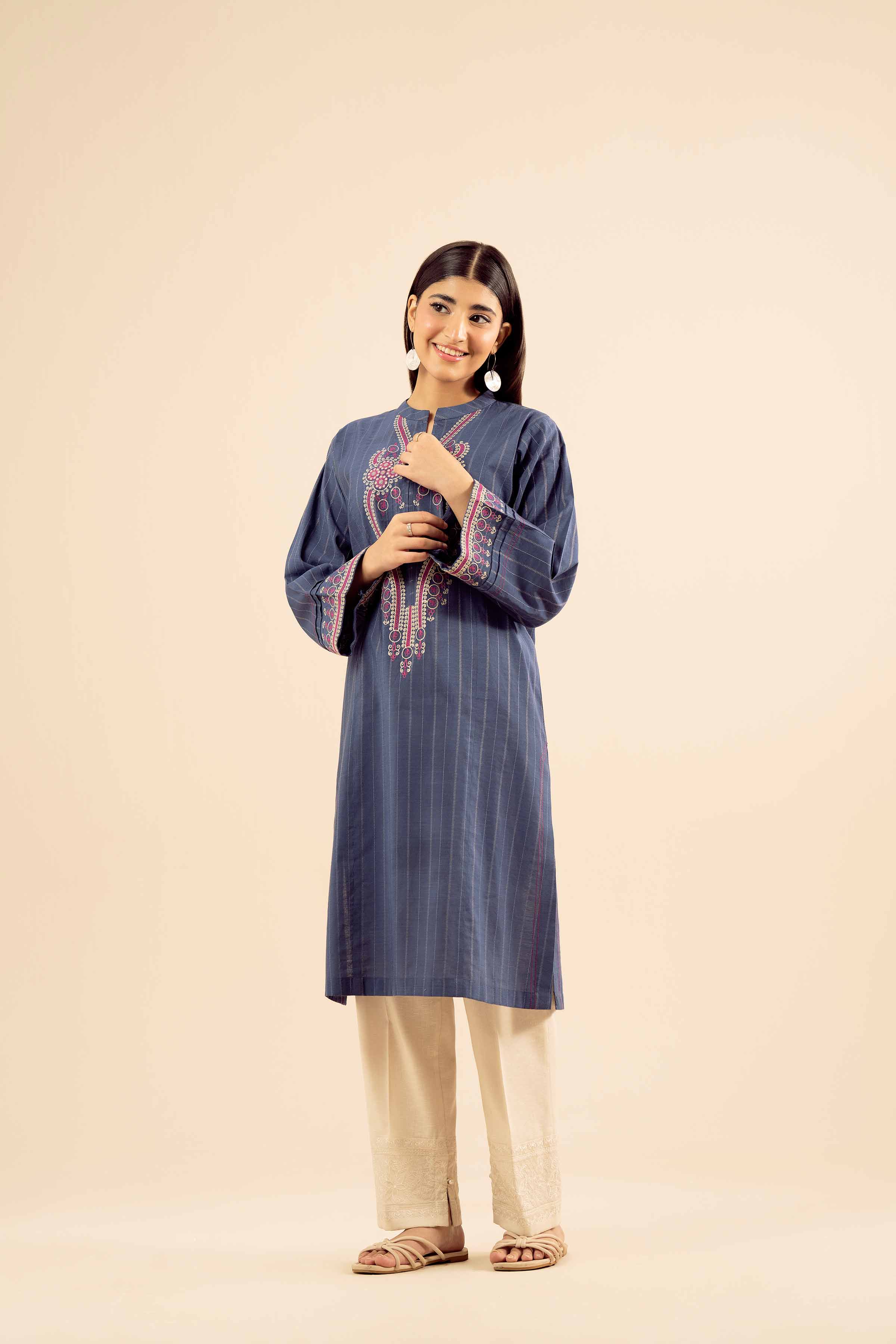 Embroidered Shirt - PW25-582 - Image 4