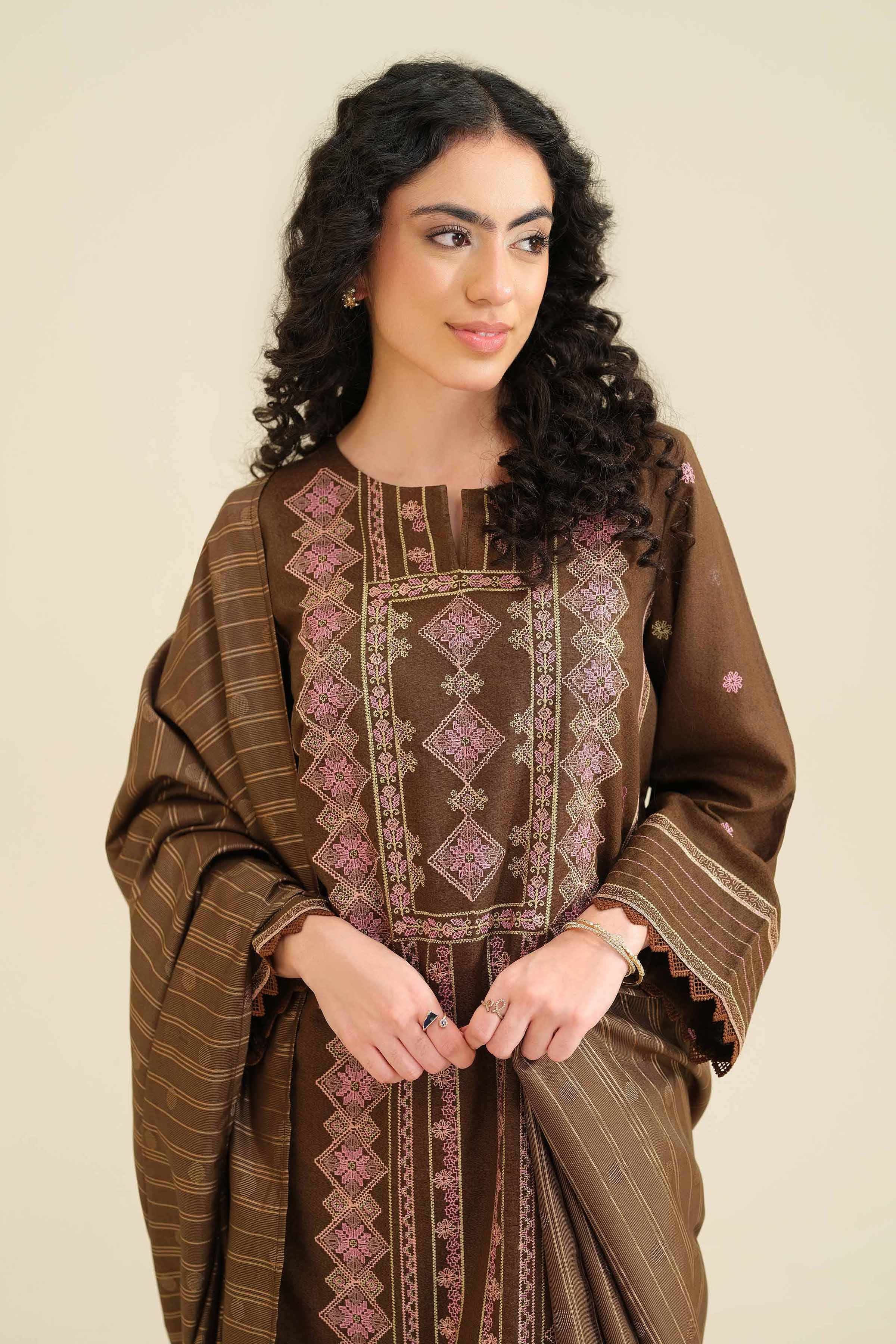 3 Piece - Embroidered Suit - PW25-63 - Image 2