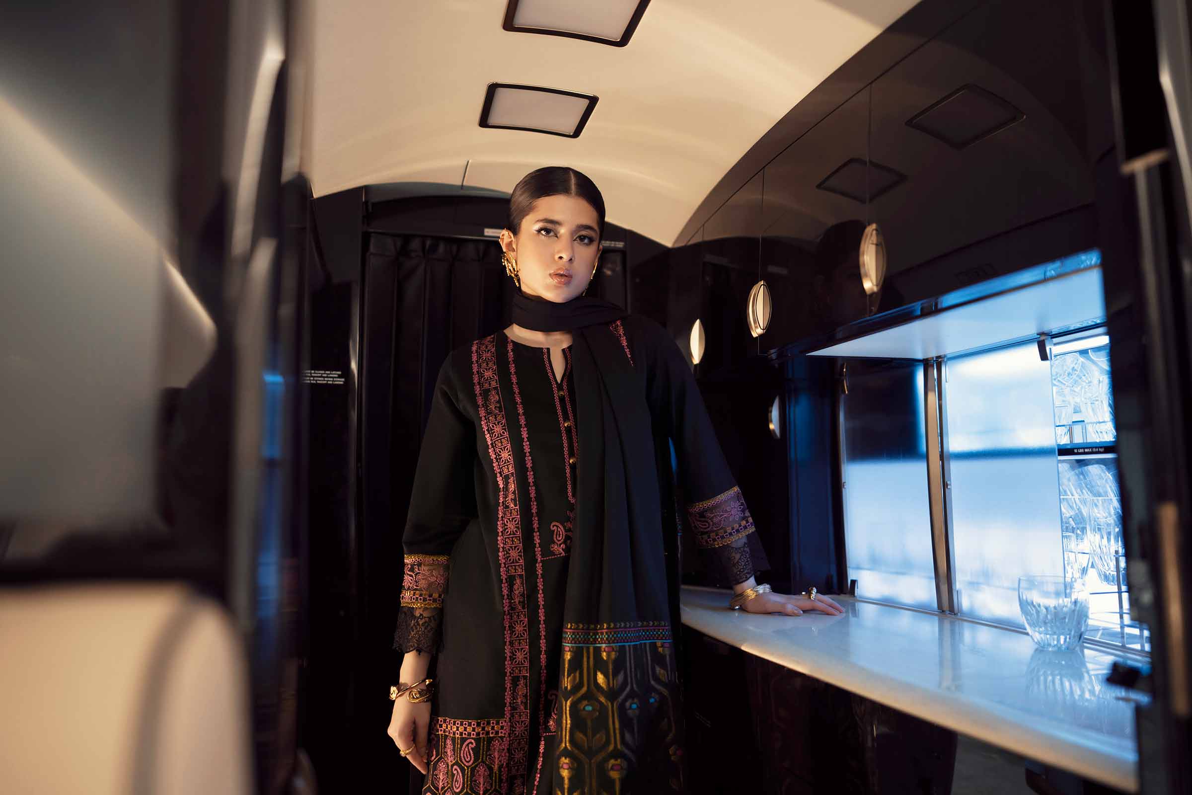 3 Piece - Embroidered Suit - PW25-87 - Image 8